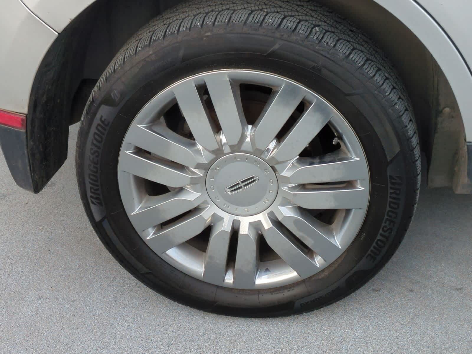 Thumbnail: 2010 Lincoln MKX - 14