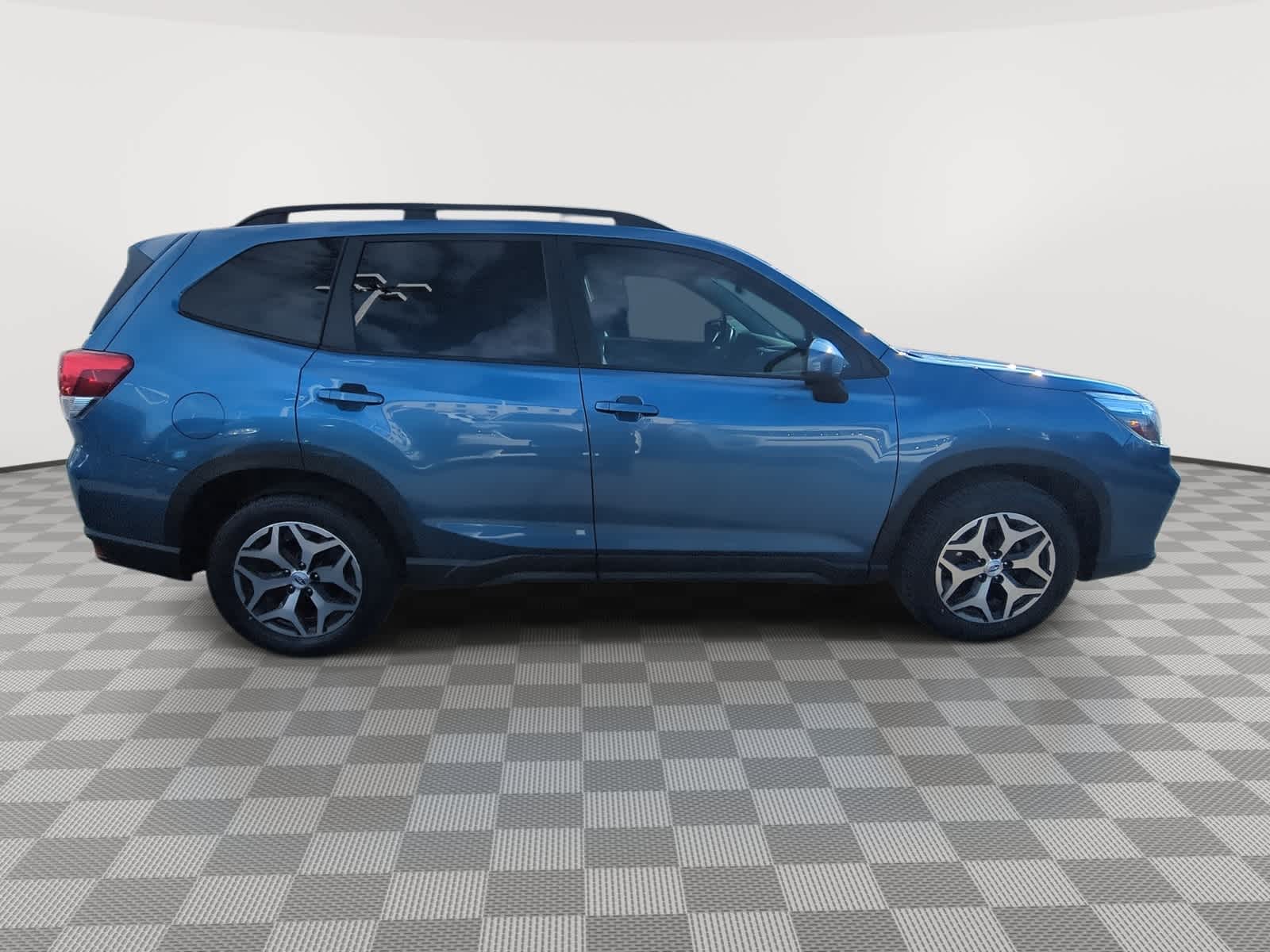 Thumbnail: 2020 Subaru Forester - 9