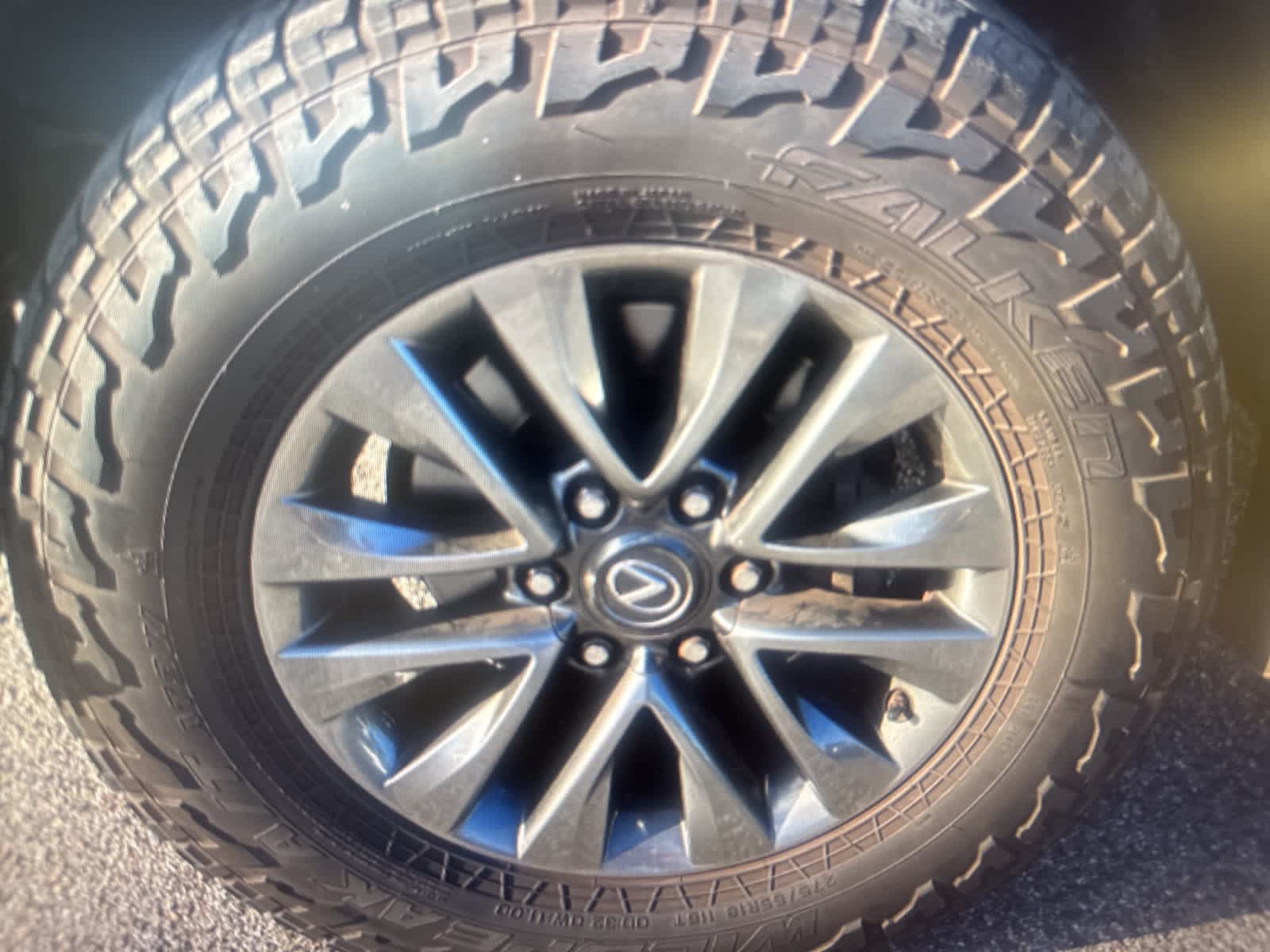 Thumbnail: 2017 Lexus GX - 8