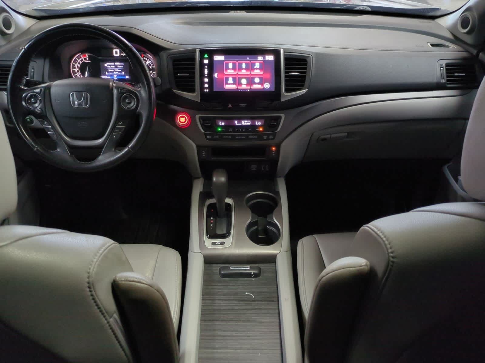 Thumbnail: 2016 Honda Pilot - 15