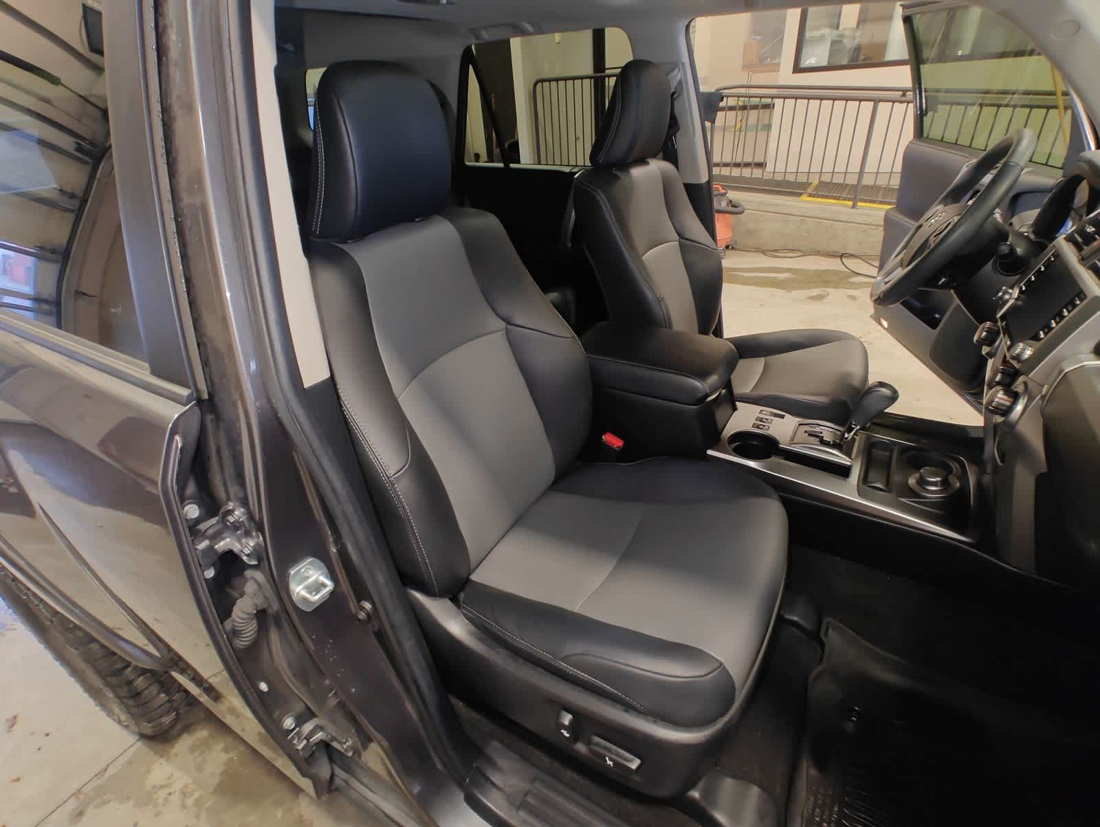 Thumbnail: 2021 Toyota 4Runner - 24