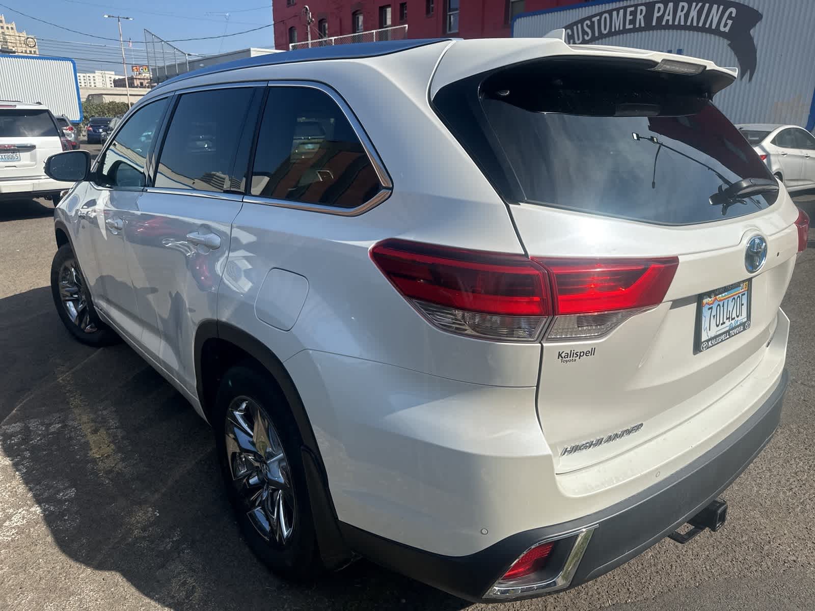 Thumbnail: 2019 Toyota Highlander - 4