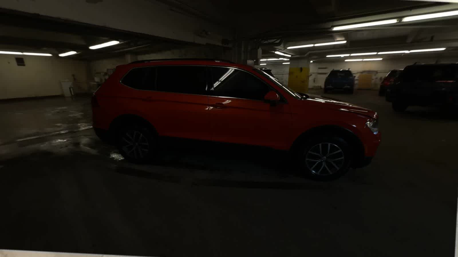 Thumbnail: 2019 Volkswagen Tiguan - 9