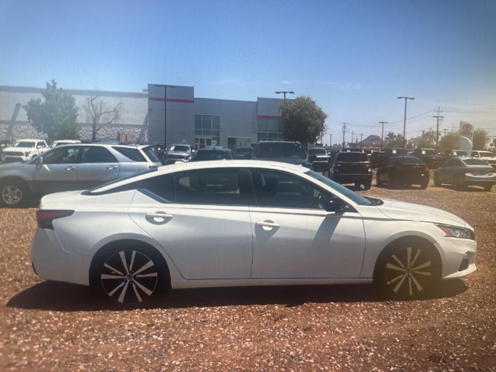 Thumbnail: 2020 Nissan Altima - 6
