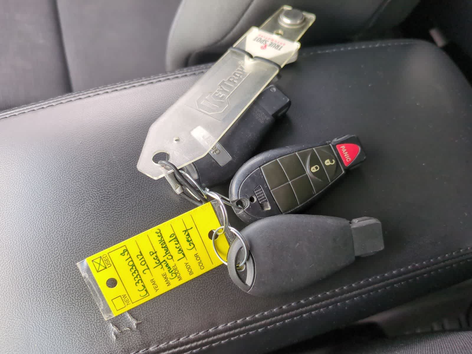 Thumbnail: 2012 Jeep Grand Cherokee - 30