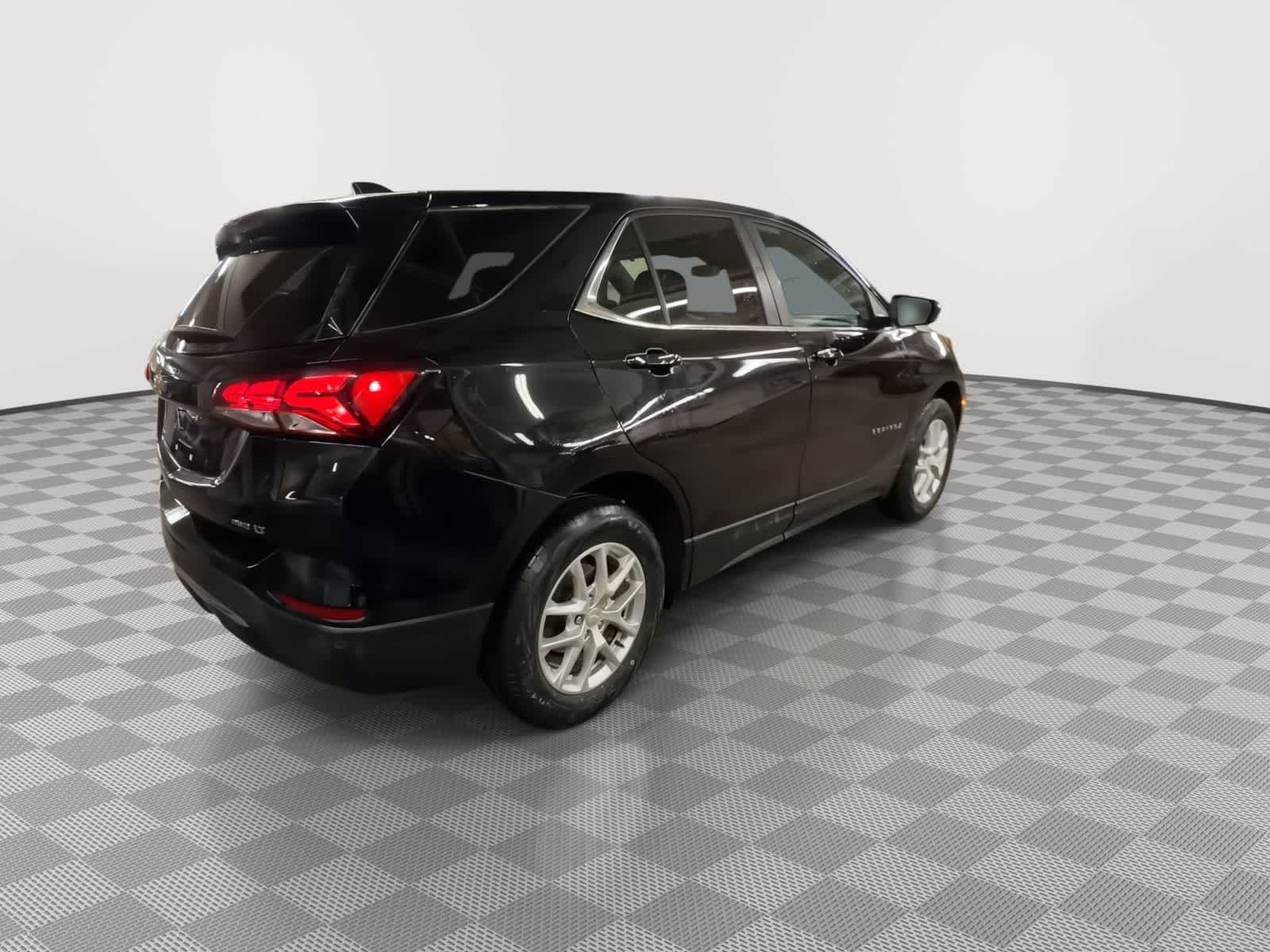 Thumbnail: 2024 Chevrolet Equinox - 8