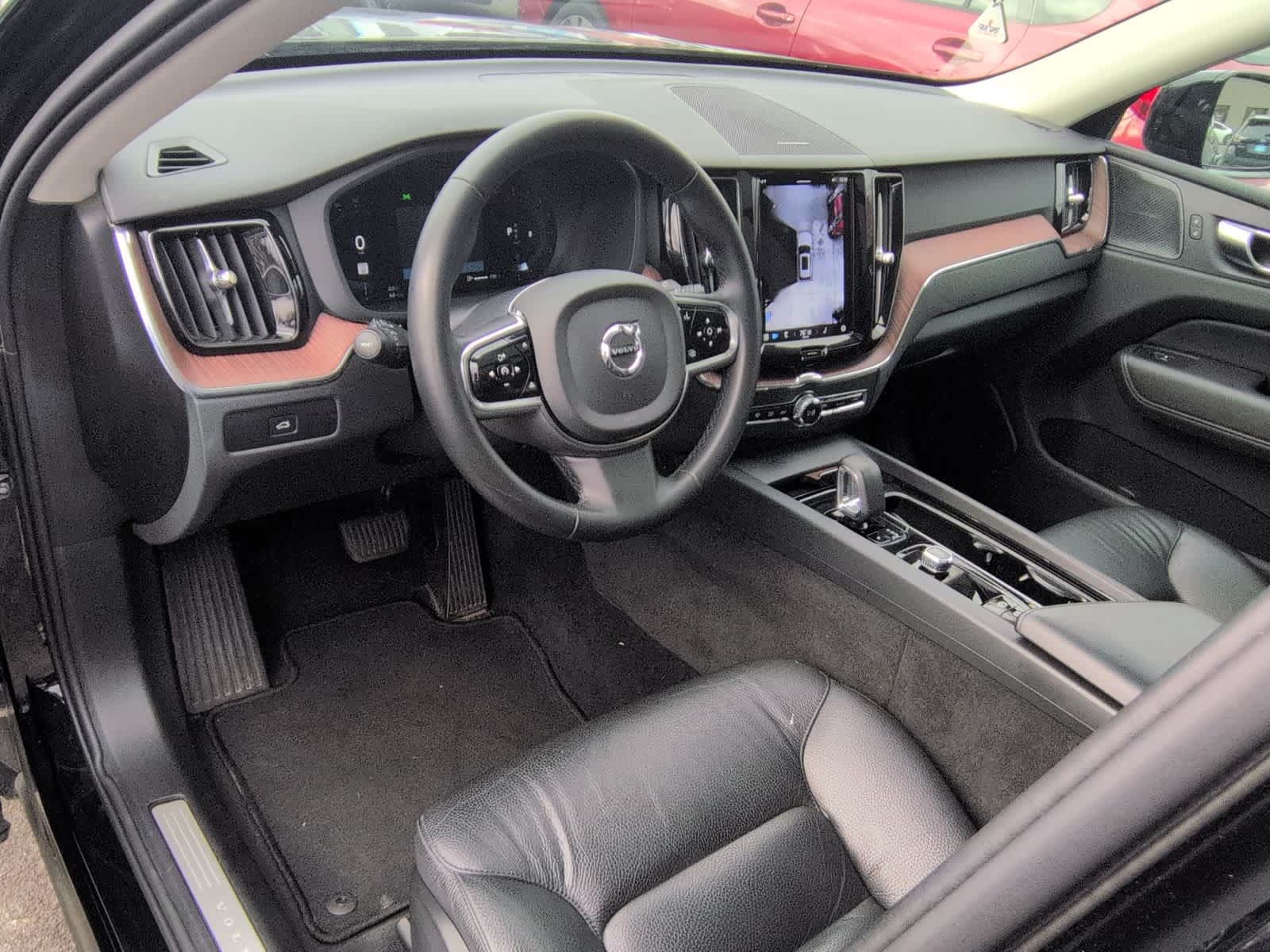 Thumbnail: 2024 Volvo XC60 - 10