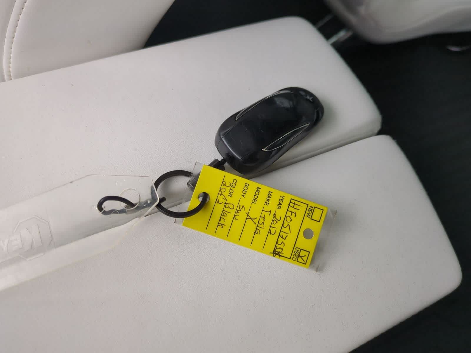 Thumbnail: 2017 Tesla Model X - 32