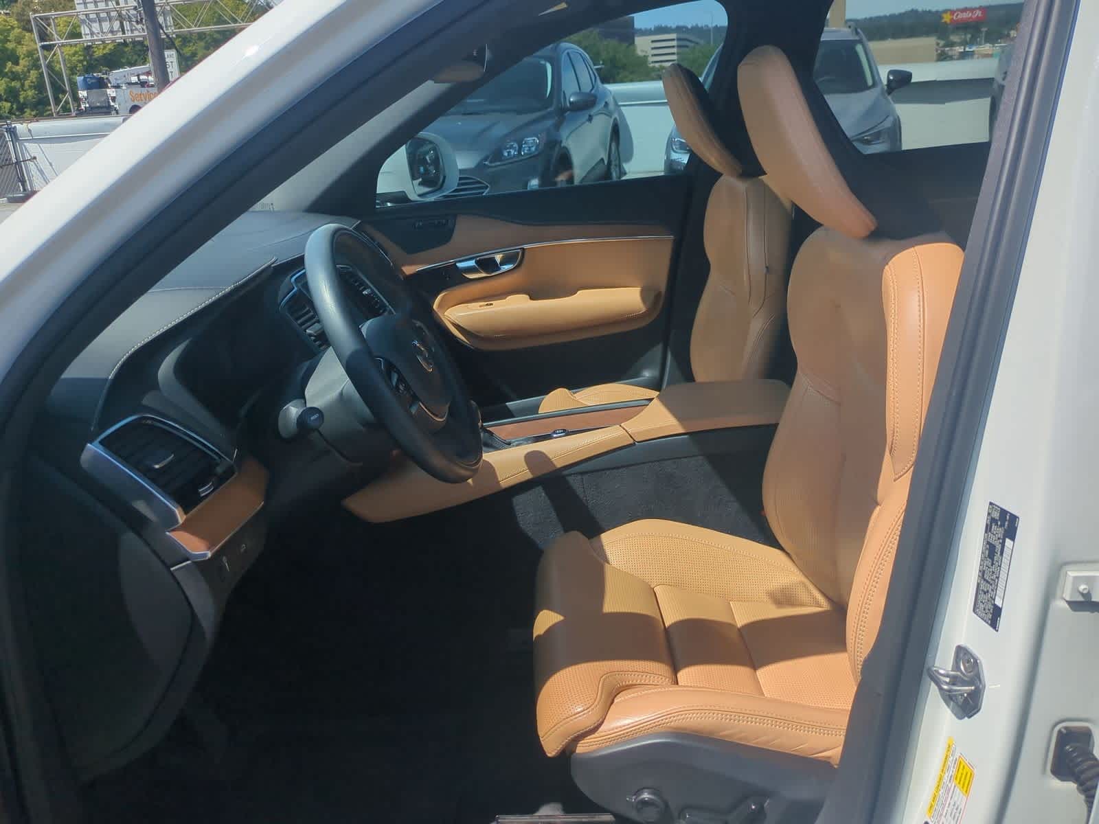 Thumbnail: 2019 Volvo XC90 - 17