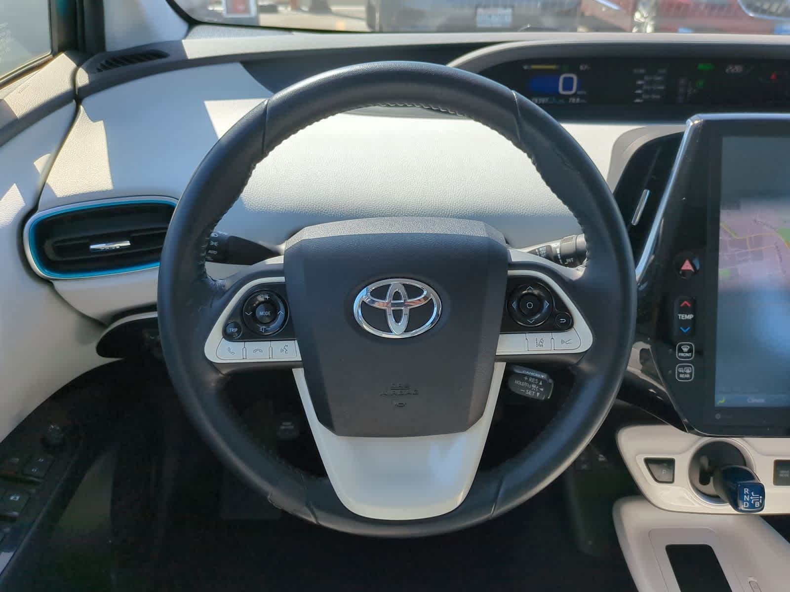 Thumbnail: 2017 Toyota Prius Prime - 23