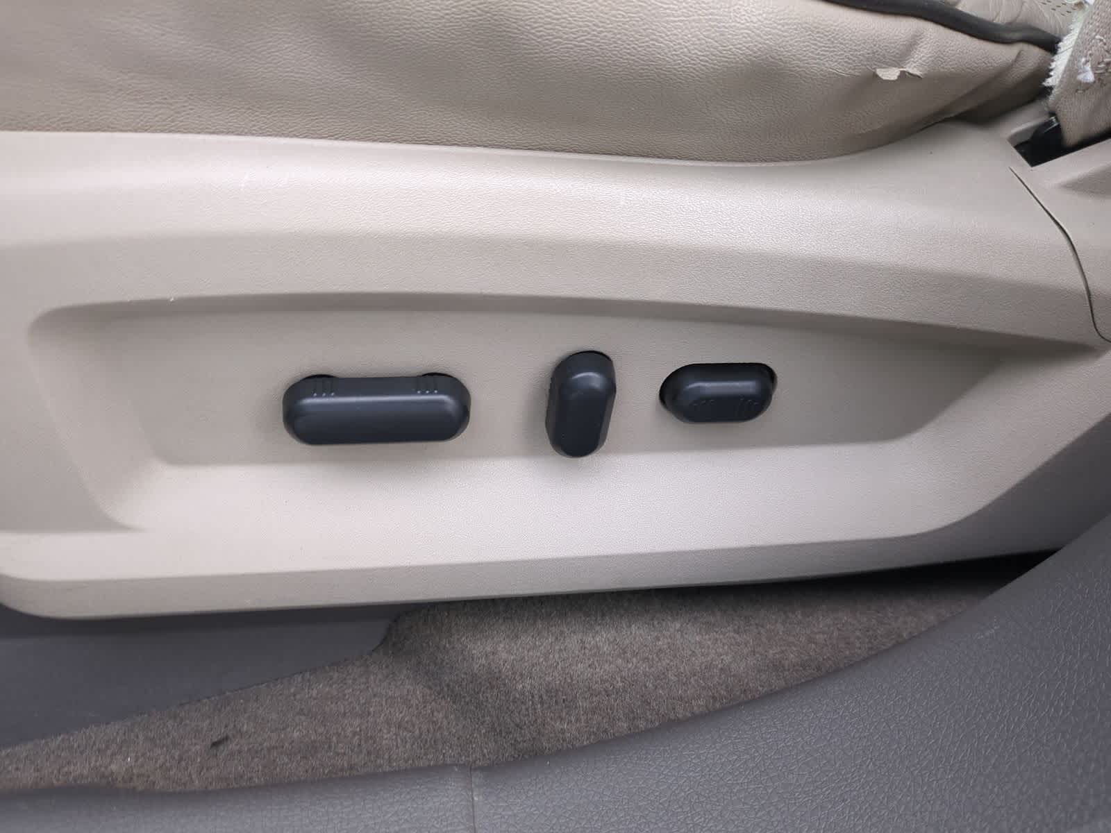 Thumbnail: 2010 Lincoln MKX - 18