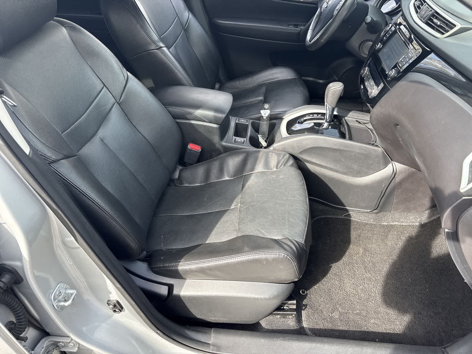 Thumbnail: 2016 Nissan Rogue - 23