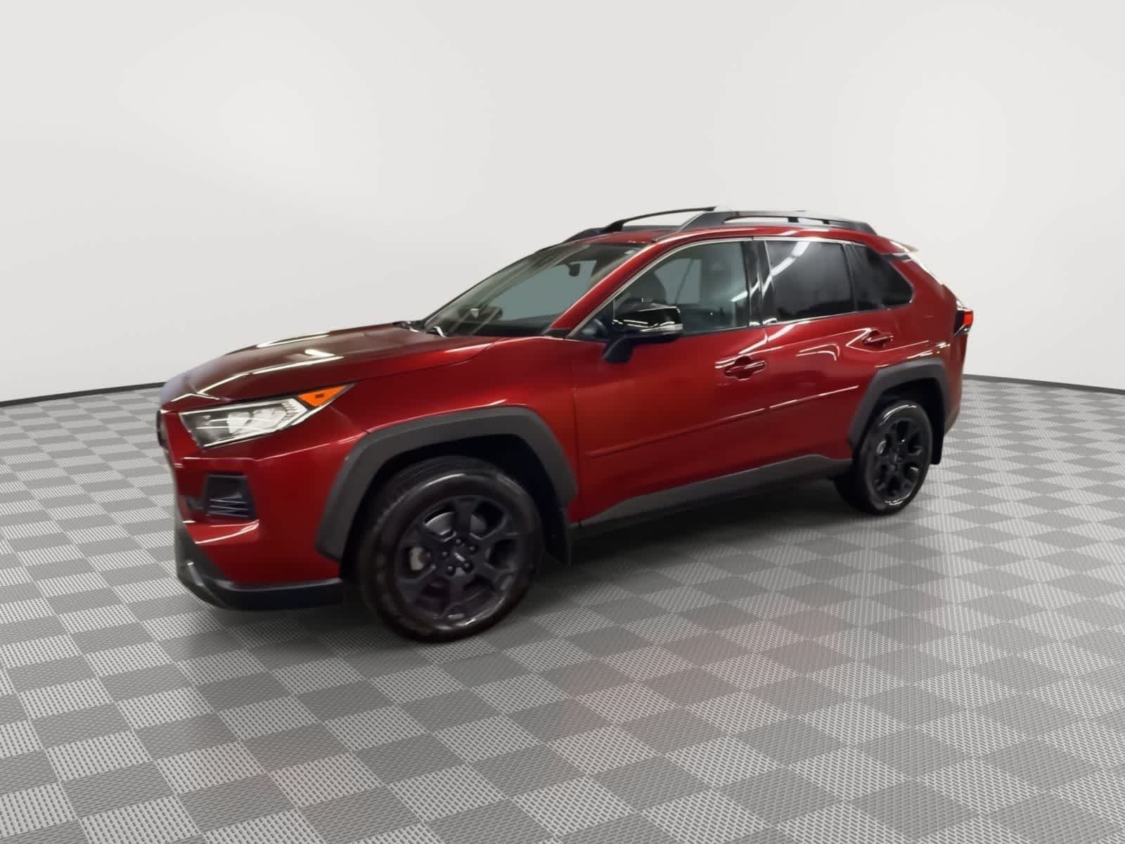 Thumbnail: 2020 Toyota RAV4 - 4