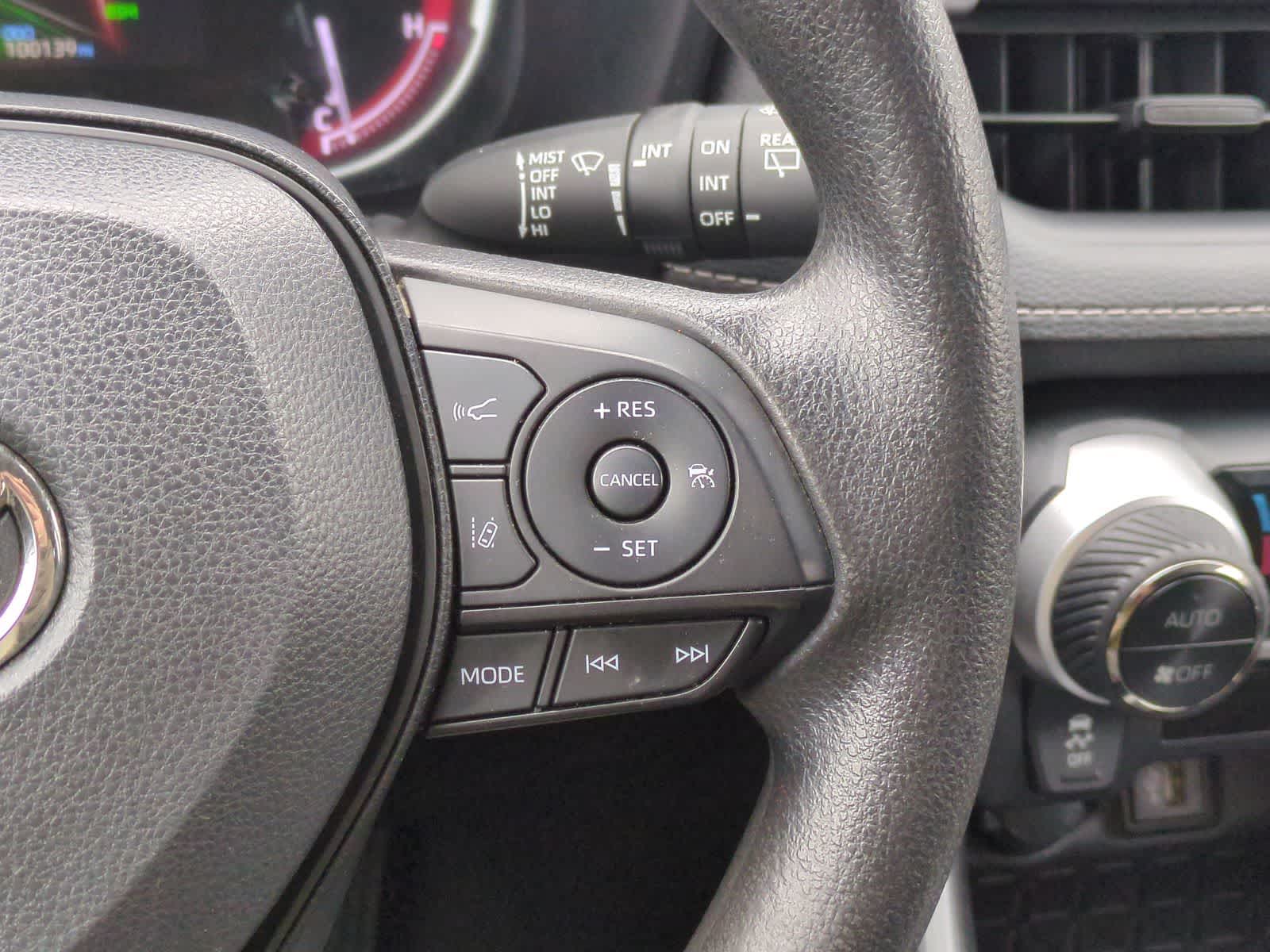 Thumbnail: 2024 Toyota RAV4 - 25