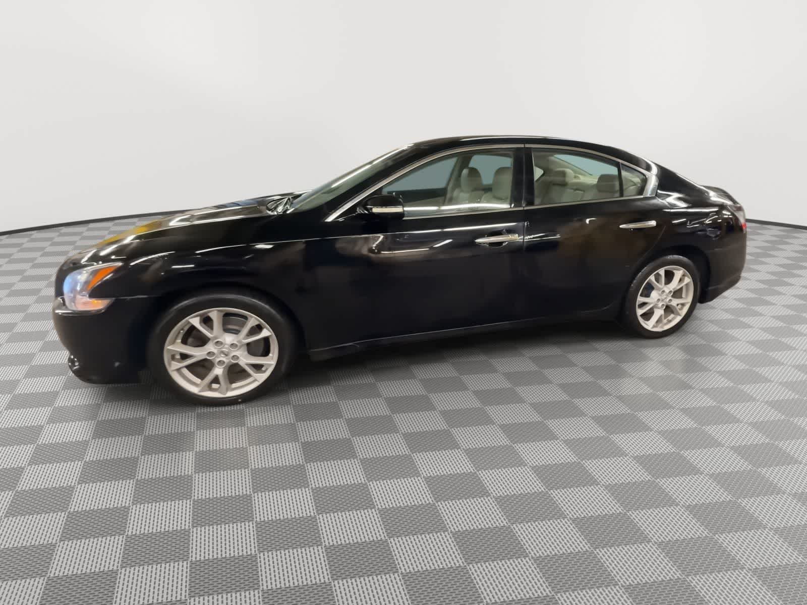 Thumbnail: 2014 Nissan Maxima - 5