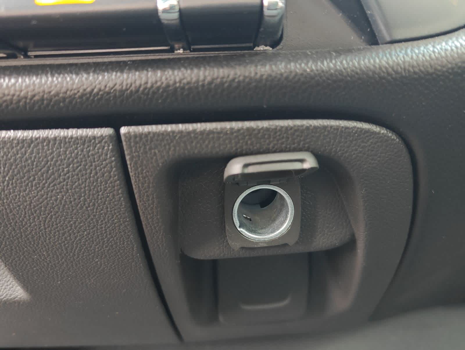 Thumbnail: 2018 Chevrolet Silverado 1500 - 31