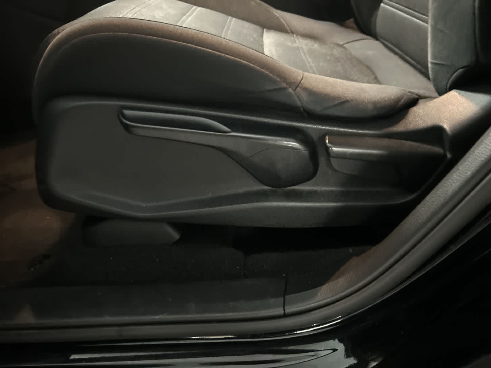 Thumbnail: 2021 Honda CR-V - 17