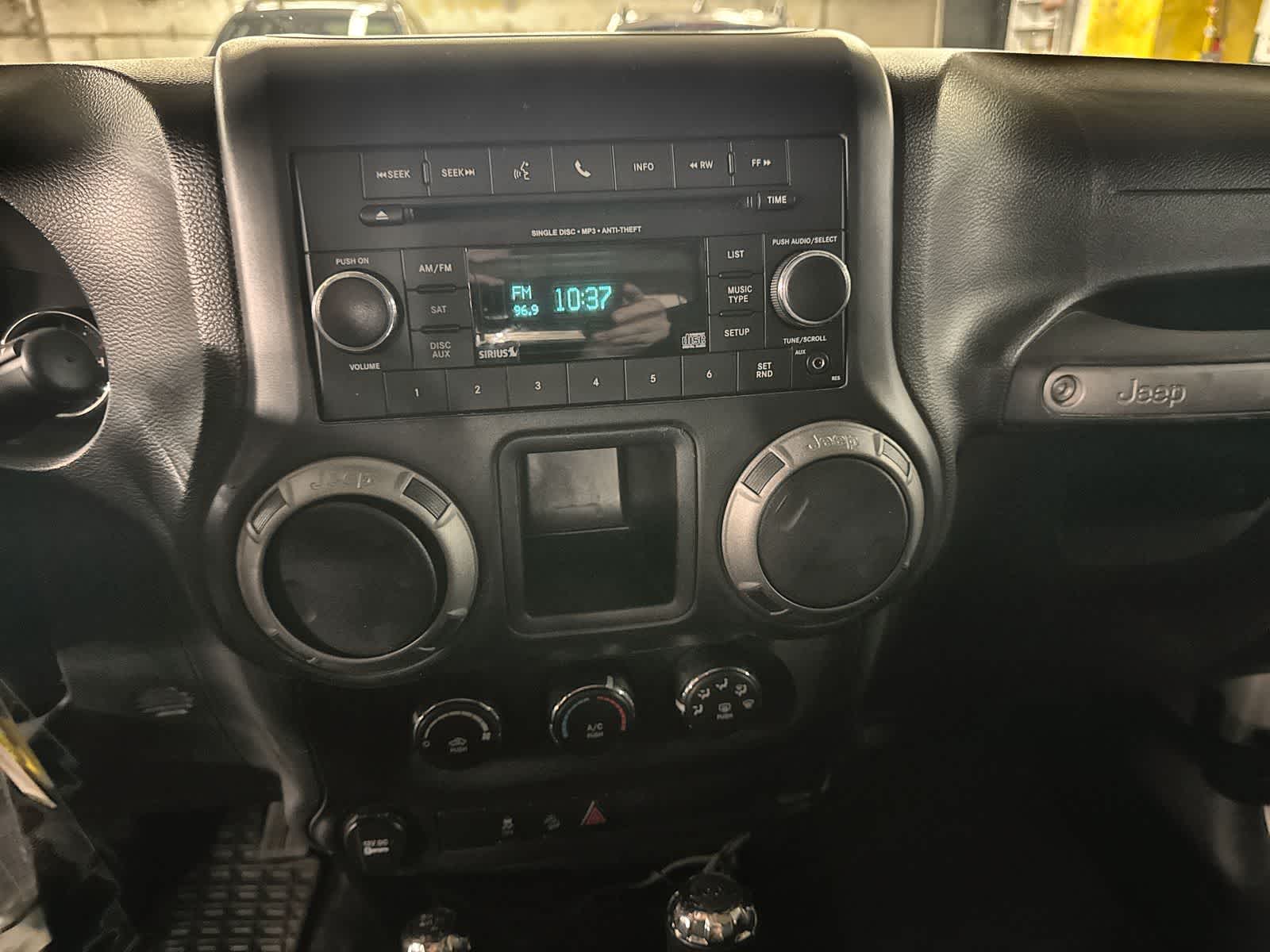 Thumbnail: 2013 Jeep Wrangler - 26