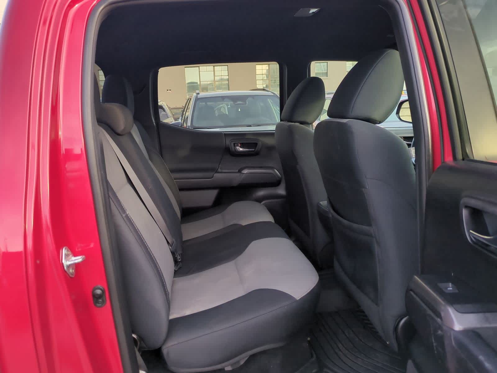 Thumbnail: 2021 Toyota Tacoma - 21