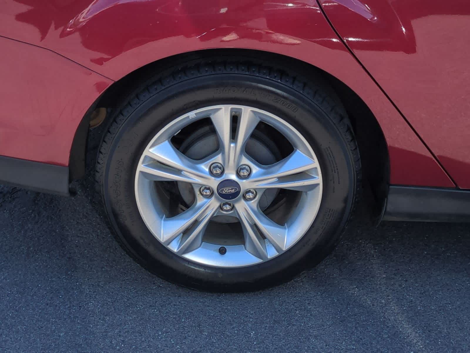Thumbnail: 2014 Ford Focus - 14