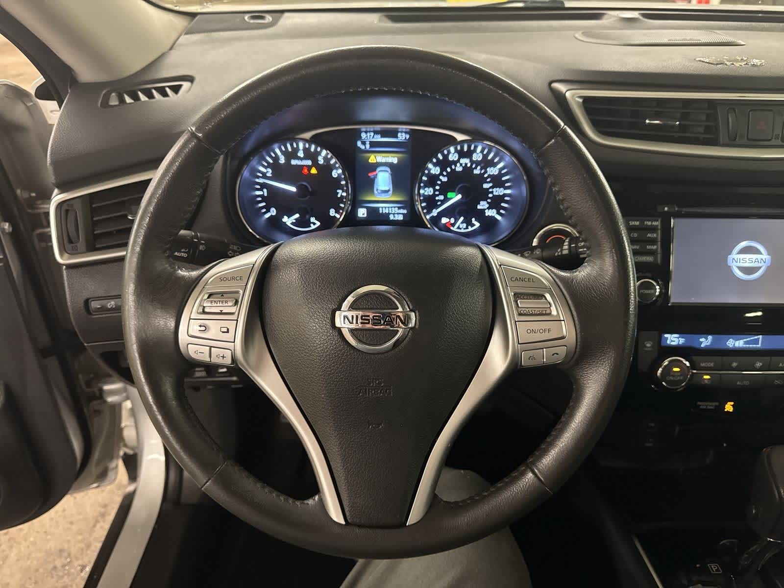 Thumbnail: 2016 Nissan Rogue - 27