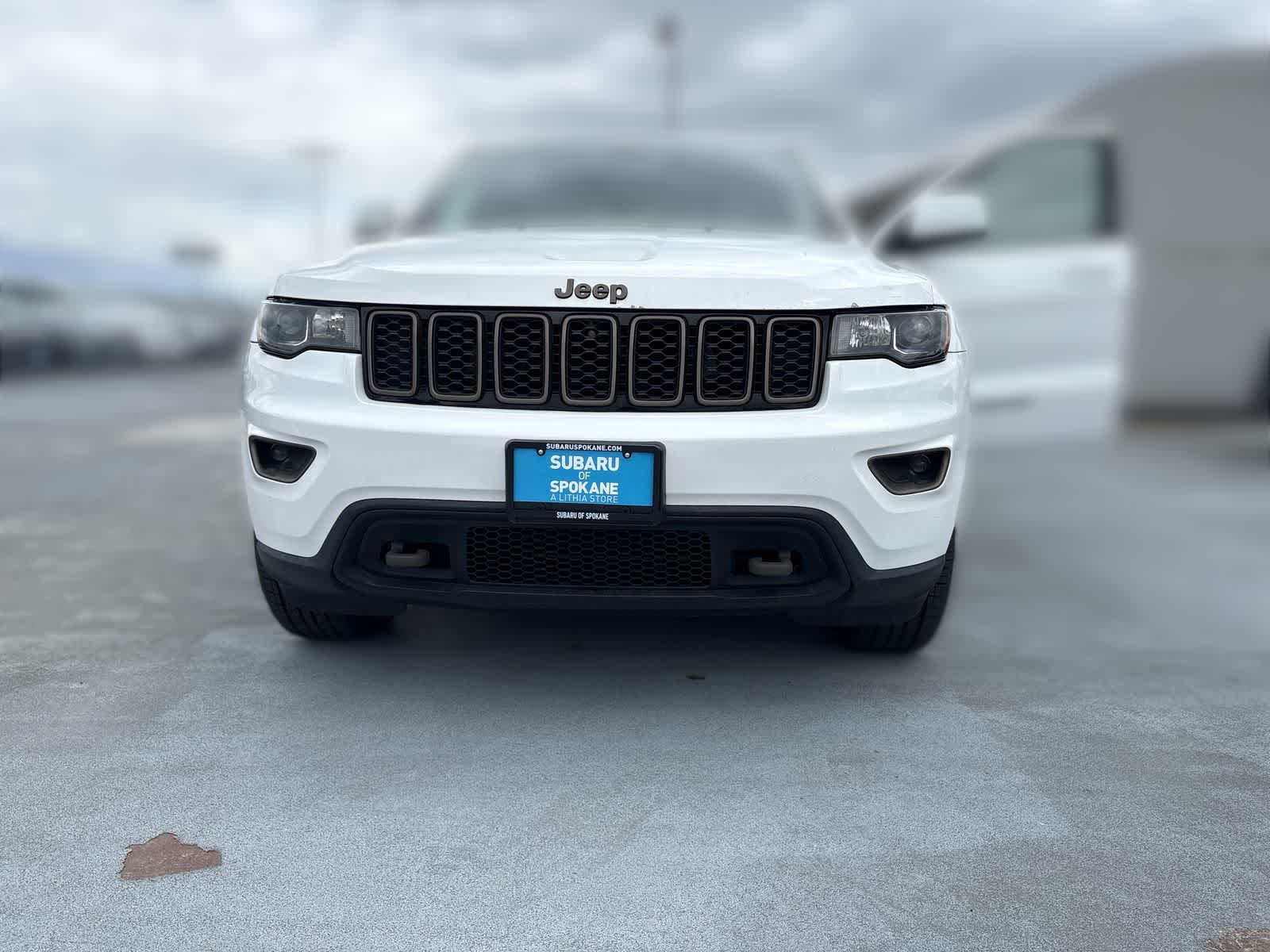 Thumbnail: 2016 Jeep Grand Cherokee - 11