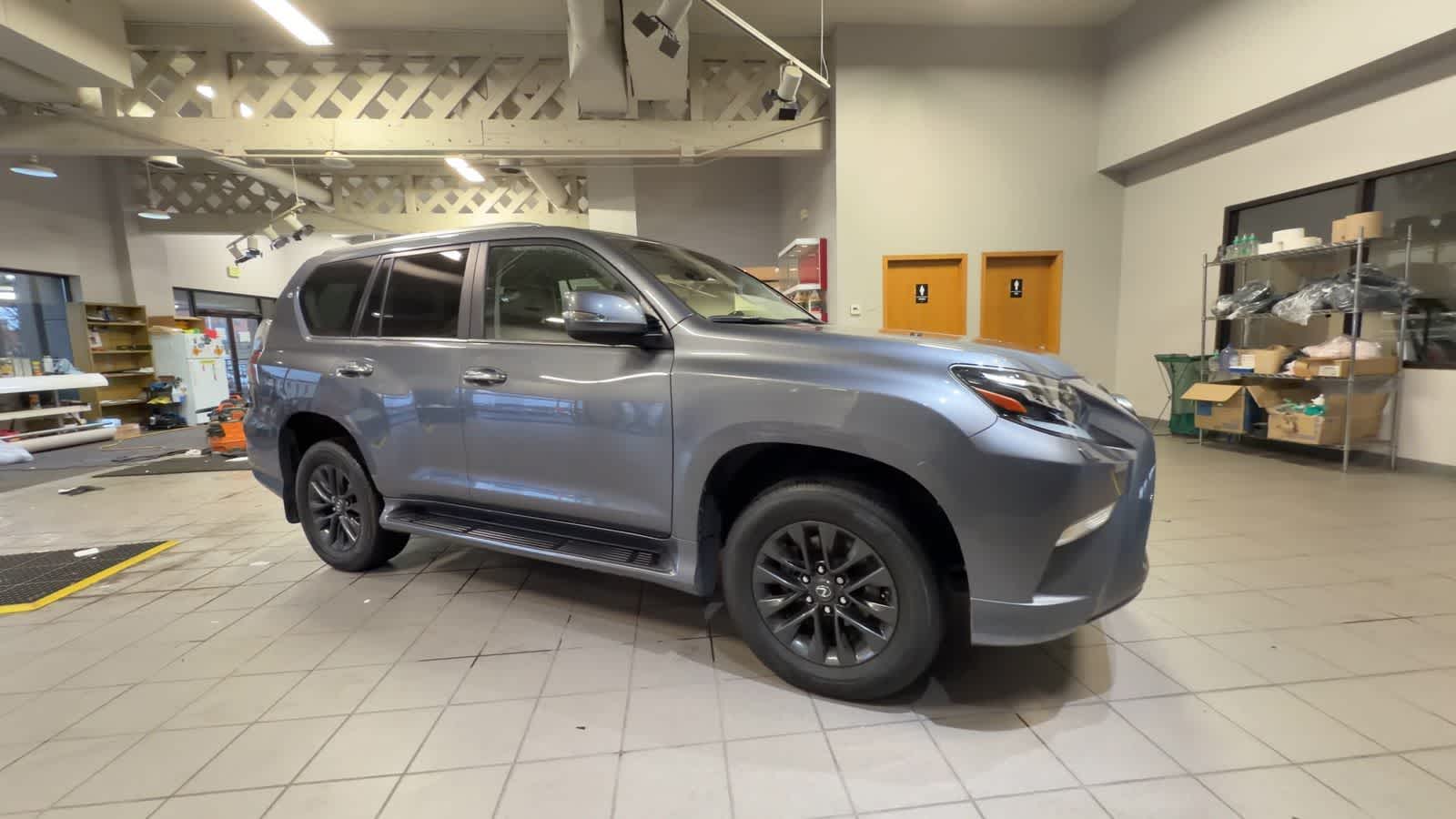 Thumbnail: 2020 Lexus GX - 2