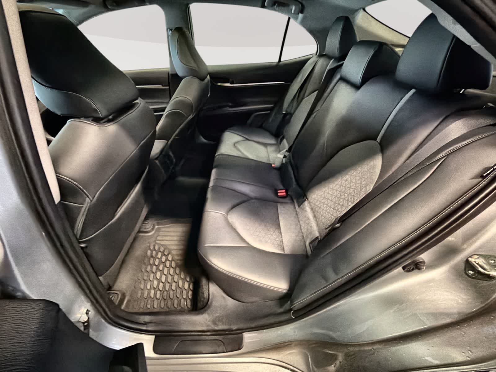 2020 Toyota Camry XSE - Photo 20