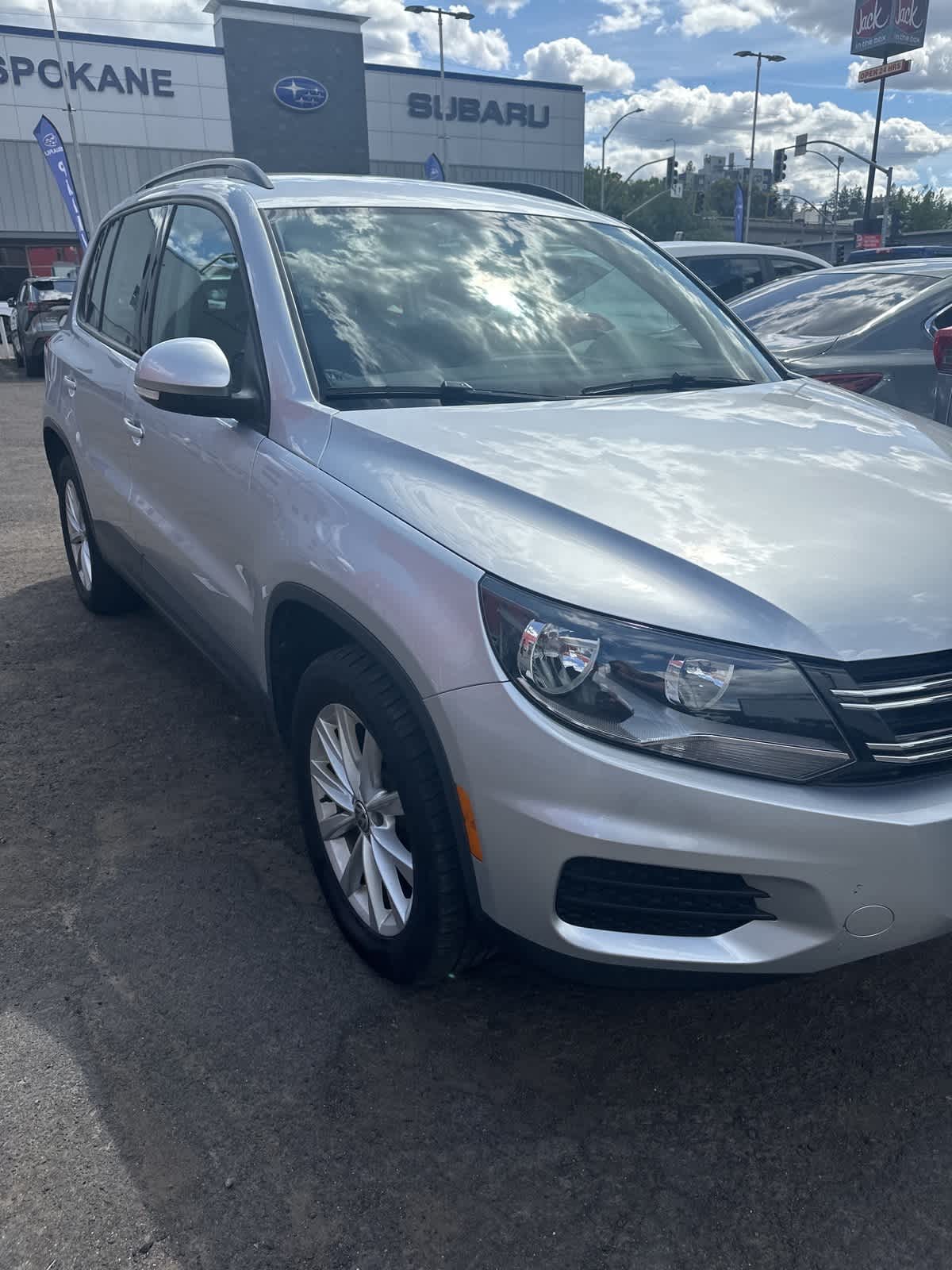 Thumbnail: 2017 Volkswagen Tiguan - 2