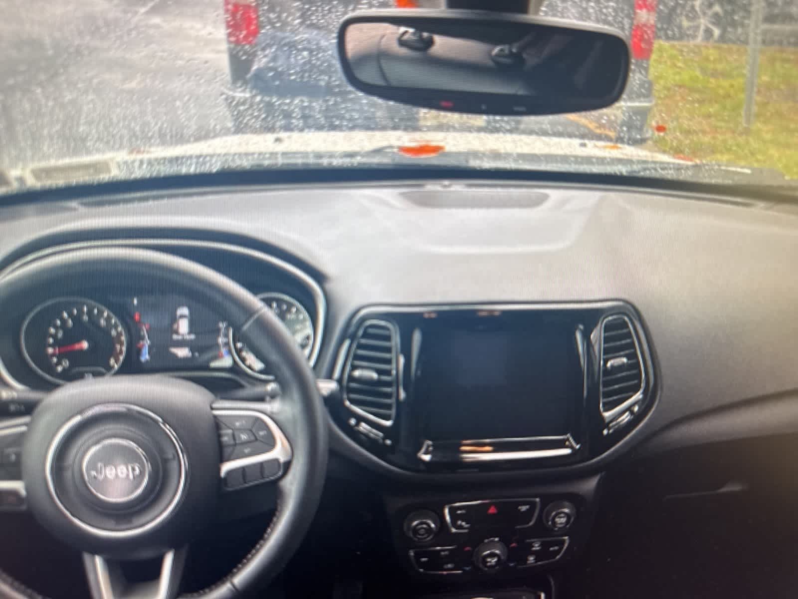 Thumbnail: 2018 Jeep Compass - 12