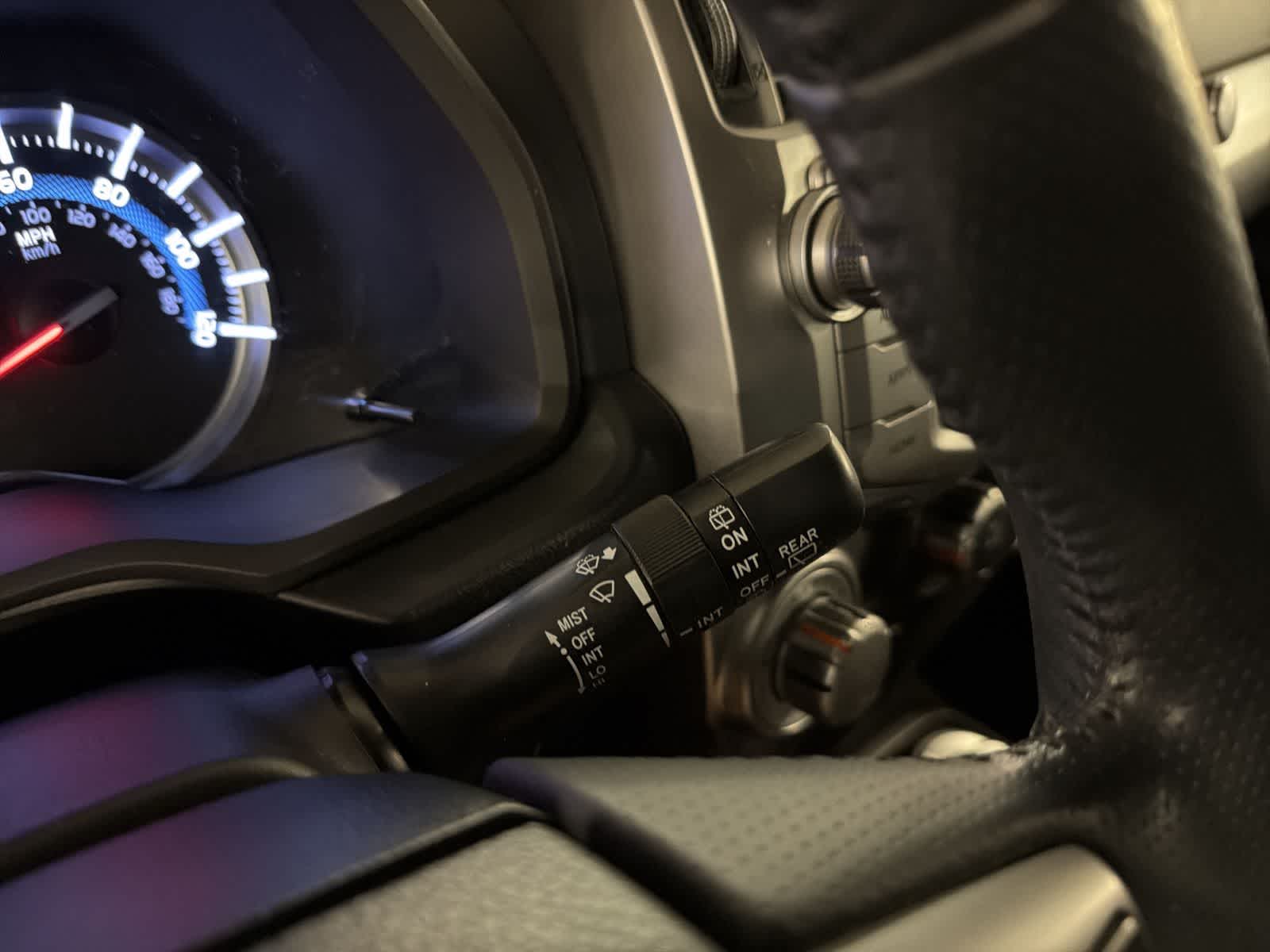 Thumbnail: 2015 Toyota 4Runner - 23