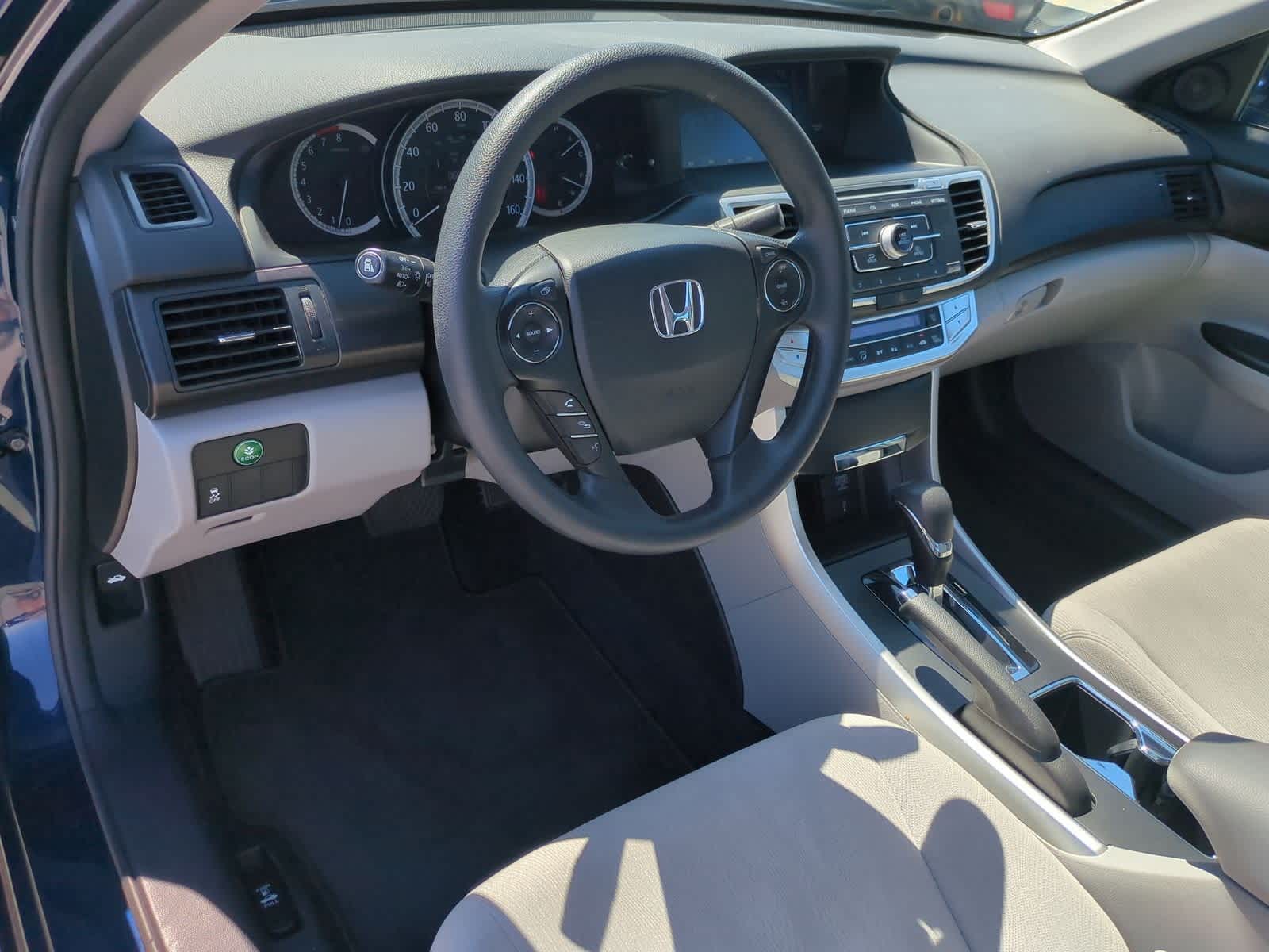 Thumbnail: 2015 Honda Accord - 10
