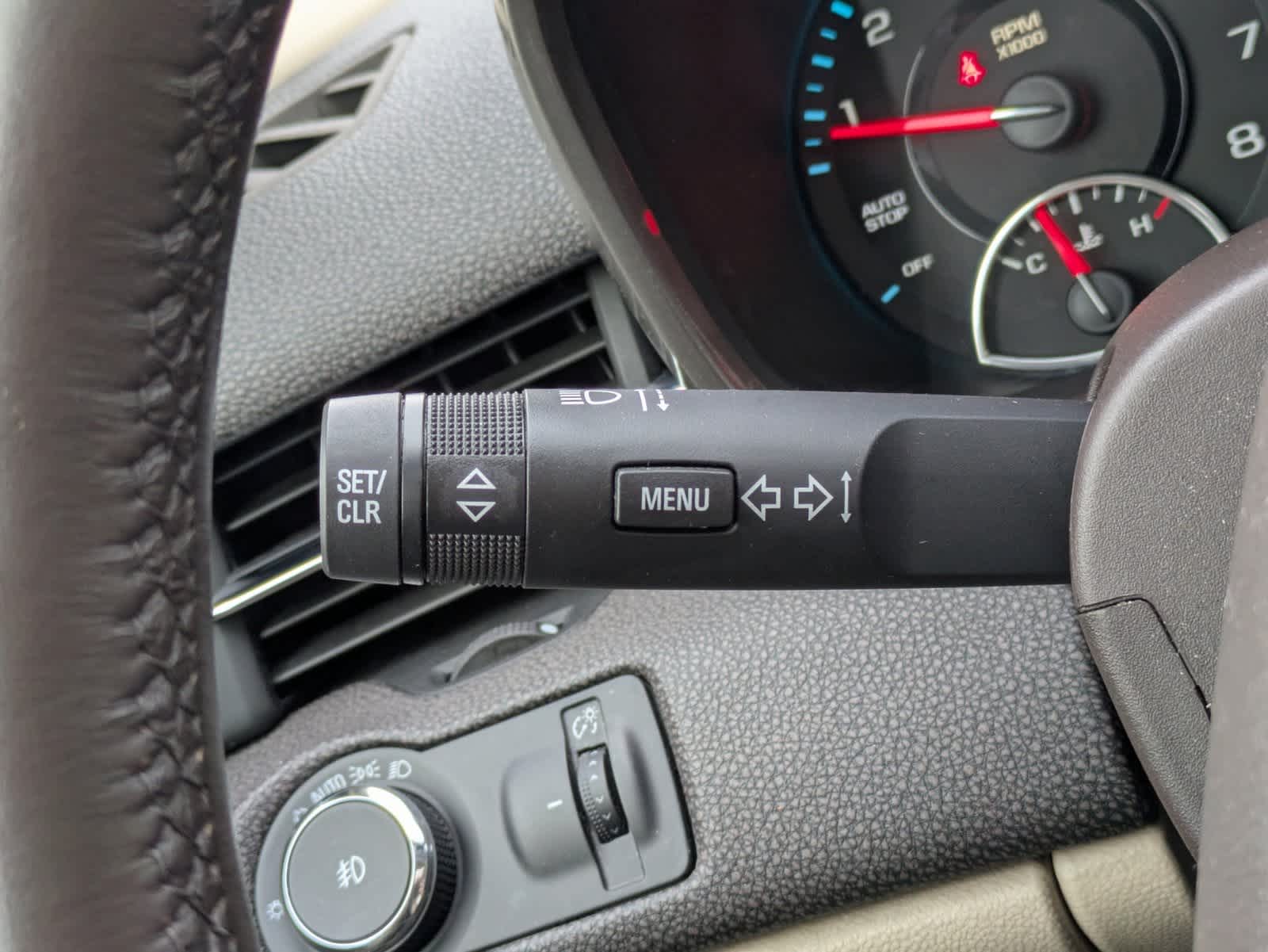 Thumbnail: 2015 Chevrolet Malibu - 10