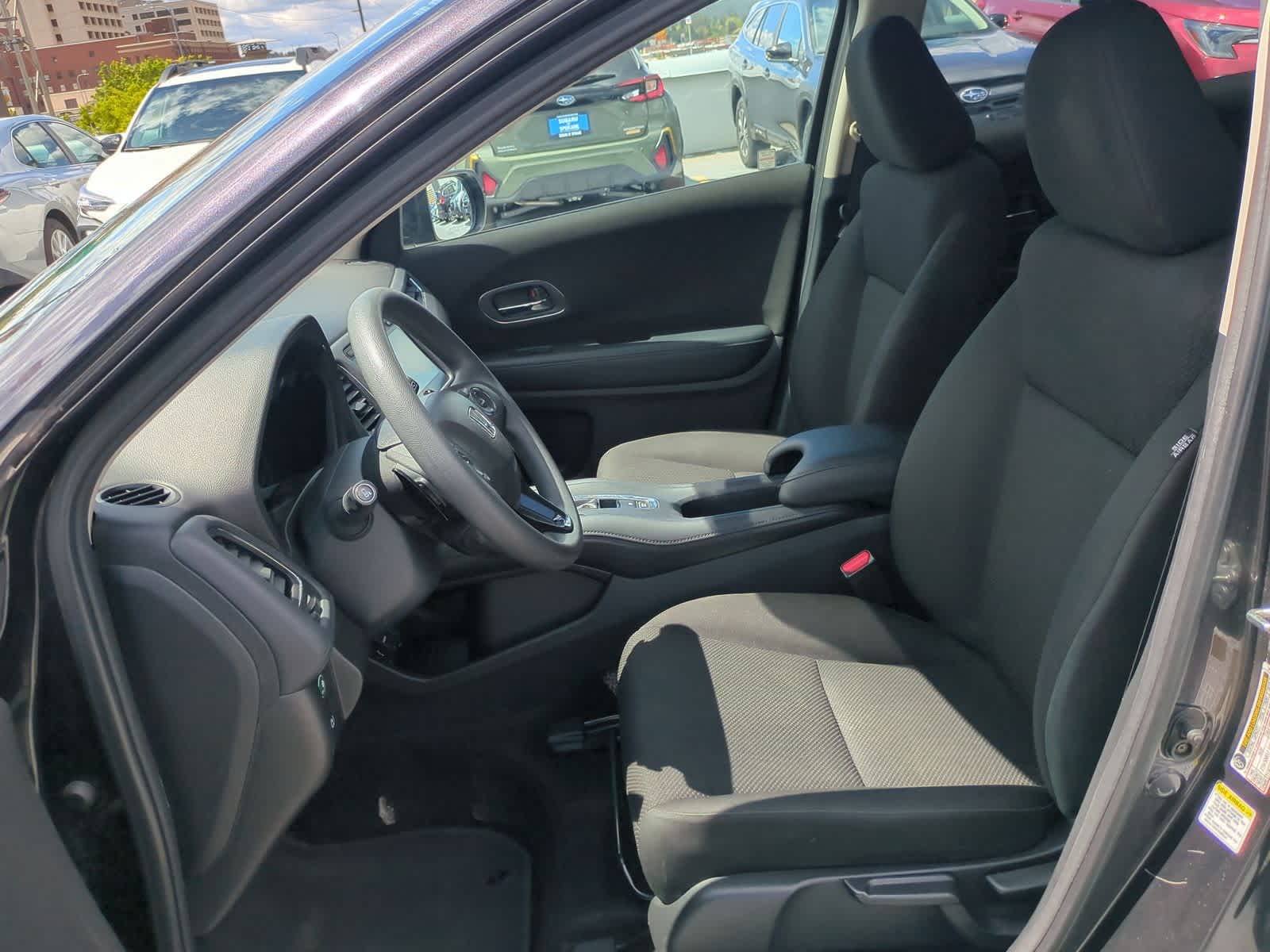 Thumbnail: 2016 Honda HR-V - 16