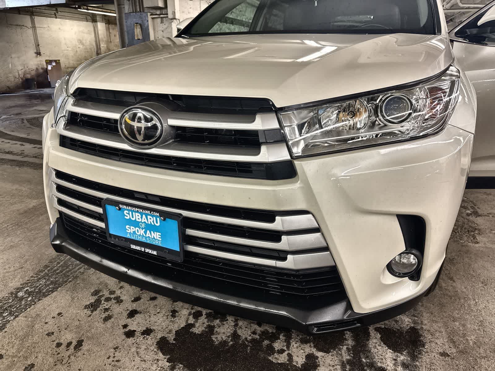 Thumbnail: 2019 Toyota Highlander - 11