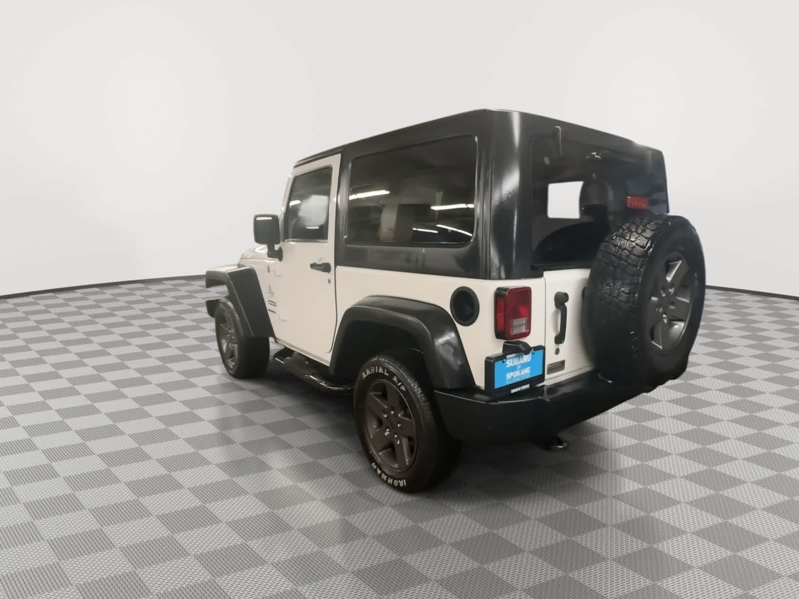 Thumbnail: 2013 Jeep Wrangler - 3