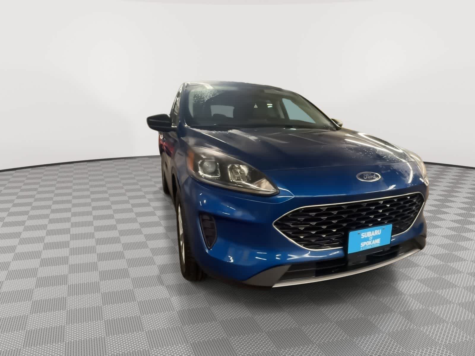 Thumbnail: 2022 Ford Escape - 2