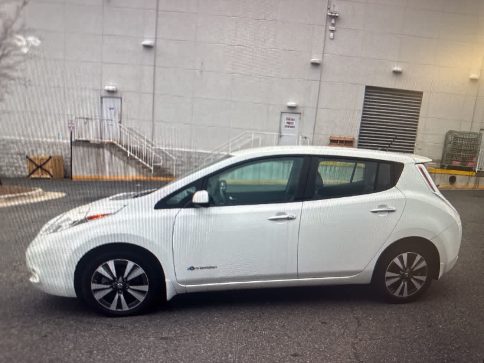 Thumbnail: 2016 Nissan Leaf - 2