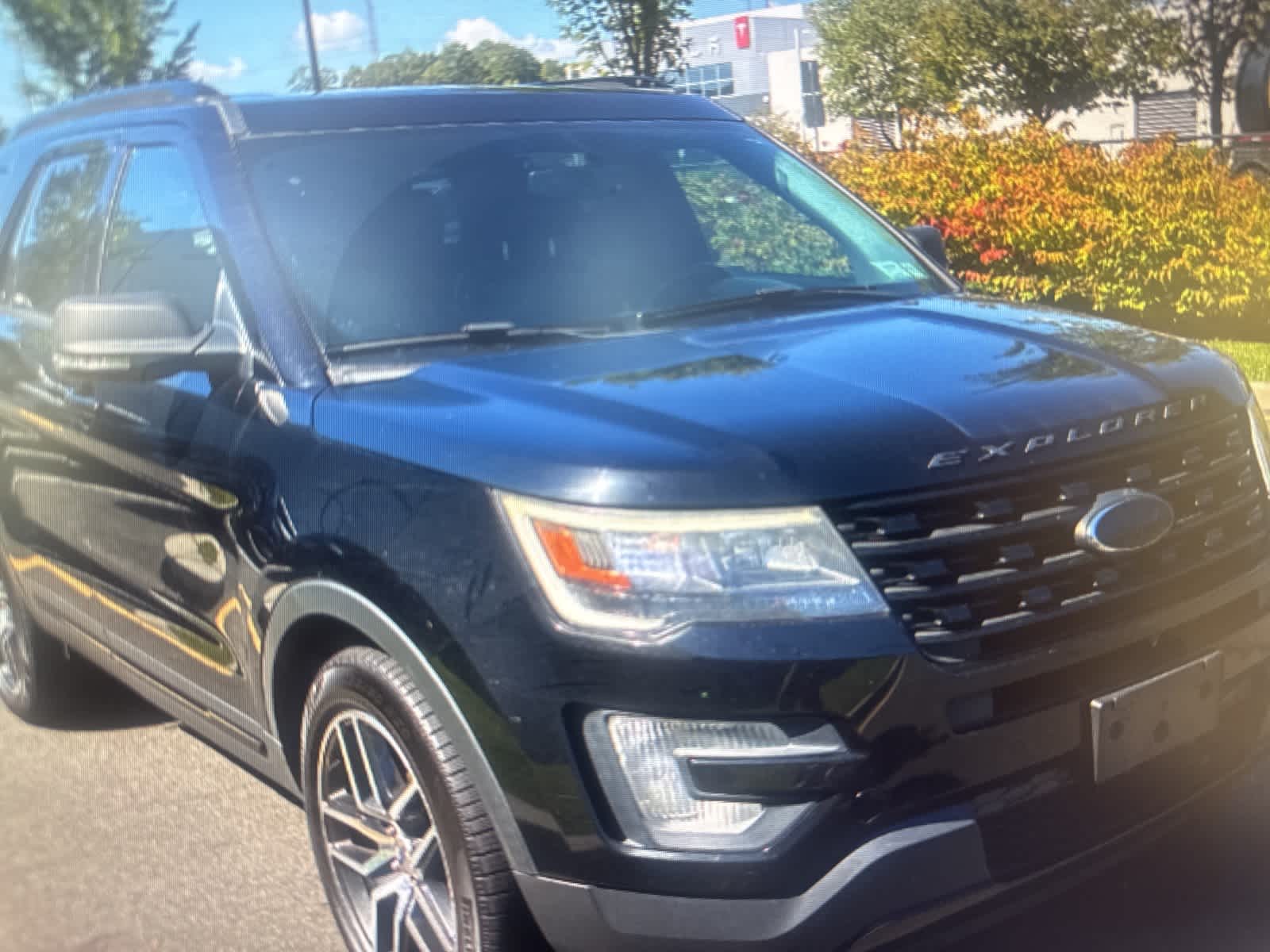 Thumbnail: 2017 Ford Explorer - 7