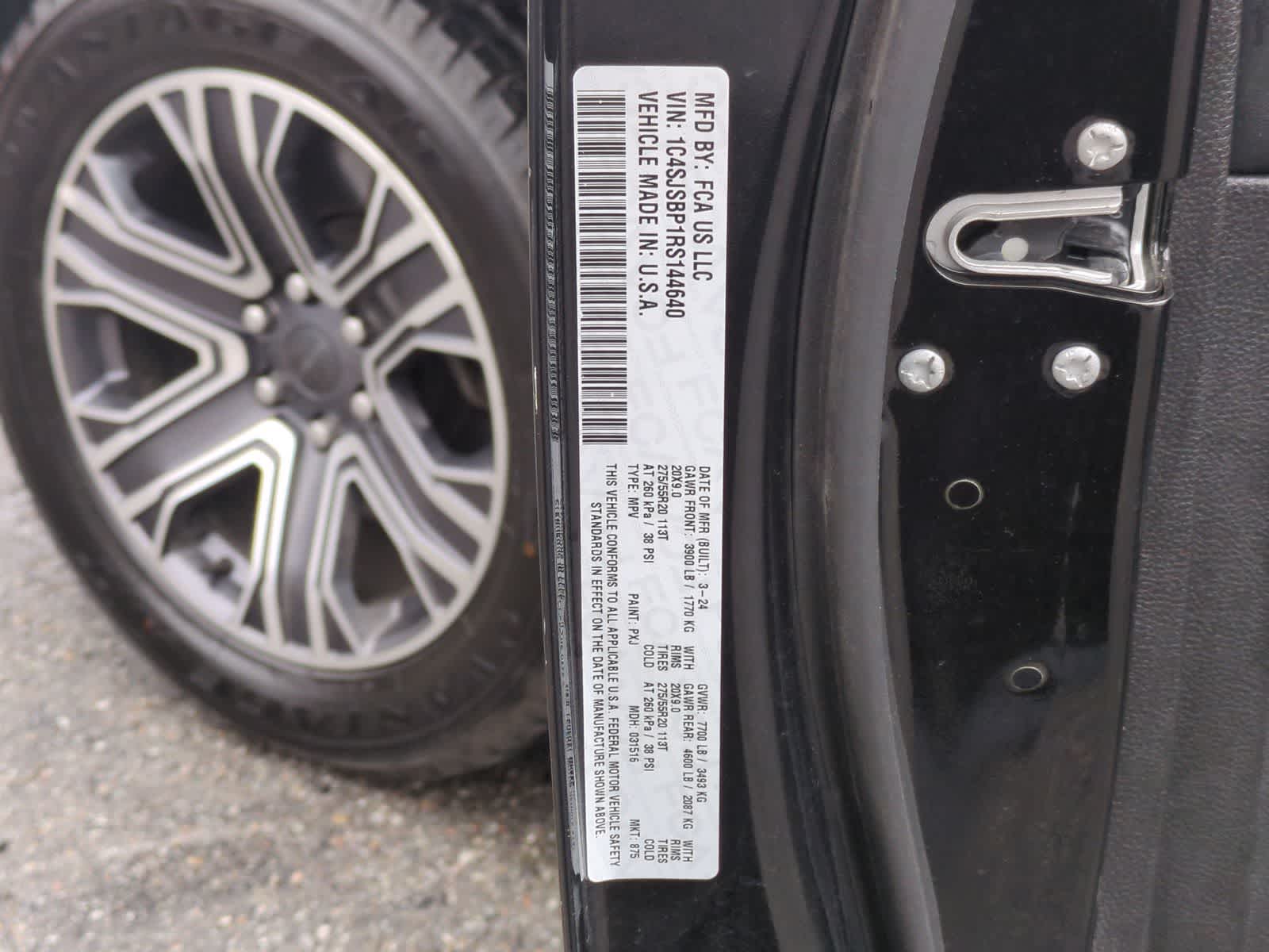 Thumbnail: 2024 Jeep Wagoneer - 34