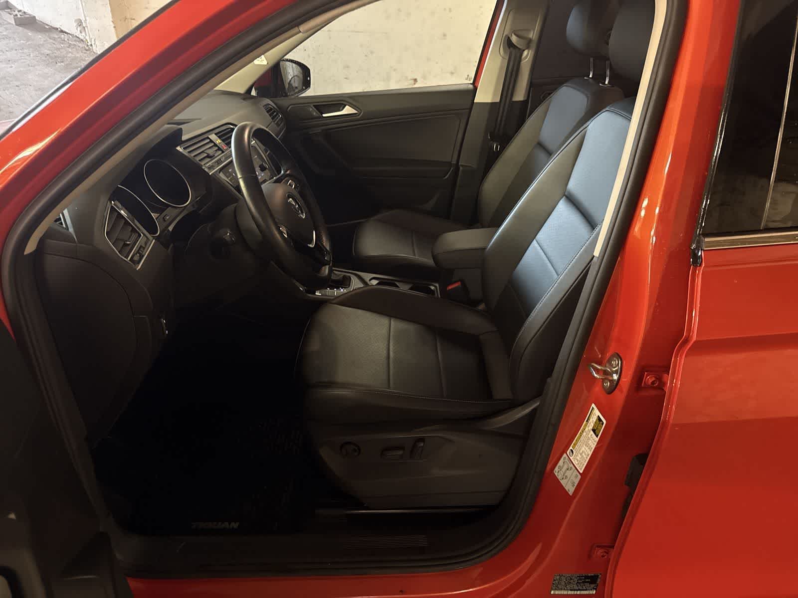 Thumbnail: 2019 Volkswagen Tiguan - 10