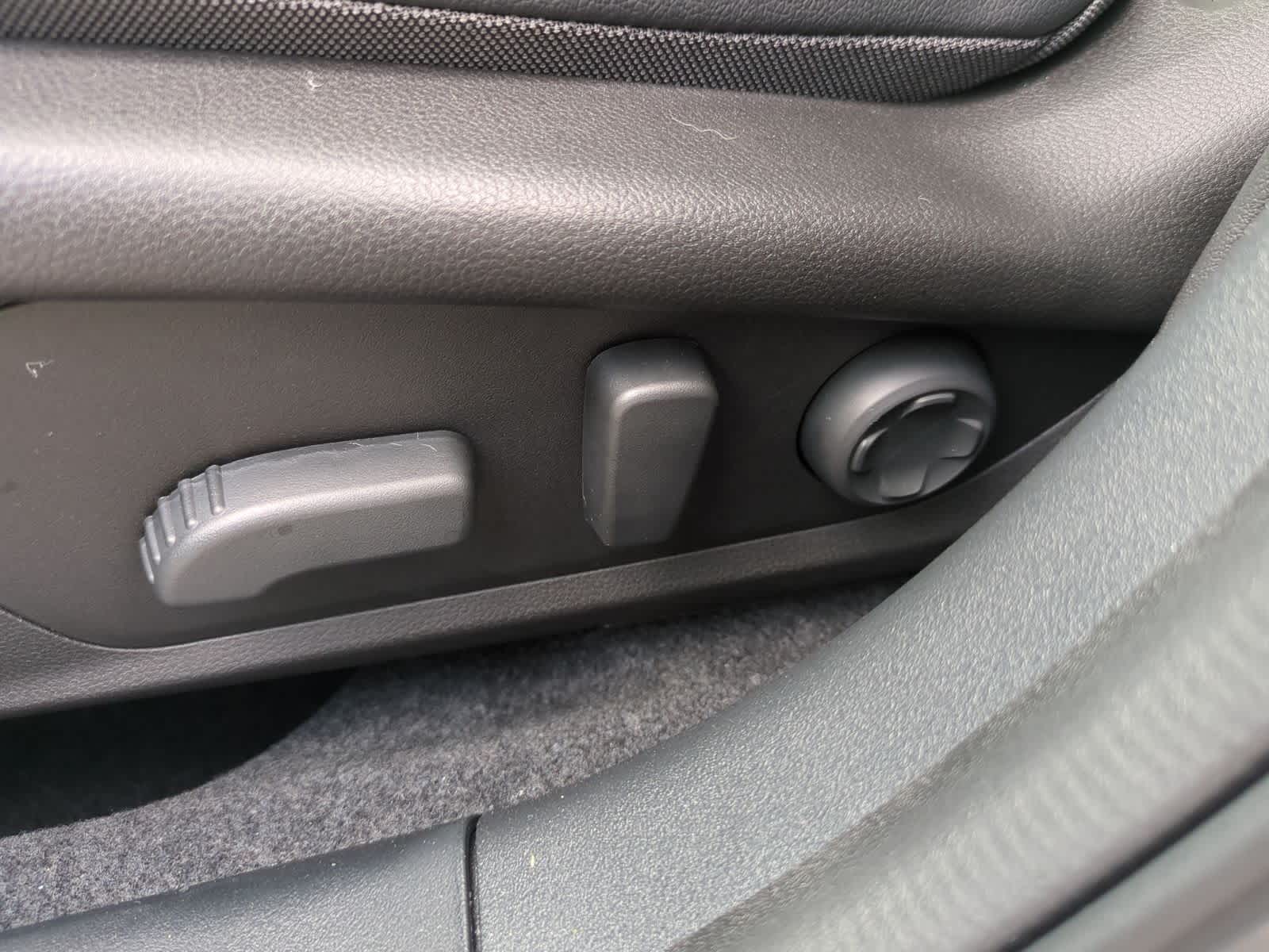 Thumbnail: 2026 Subaru Outback - 18