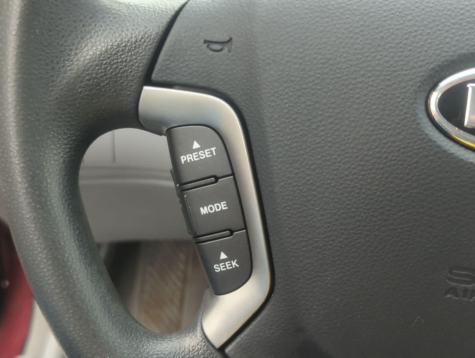 Thumbnail: 2006 Kia Optima - 23