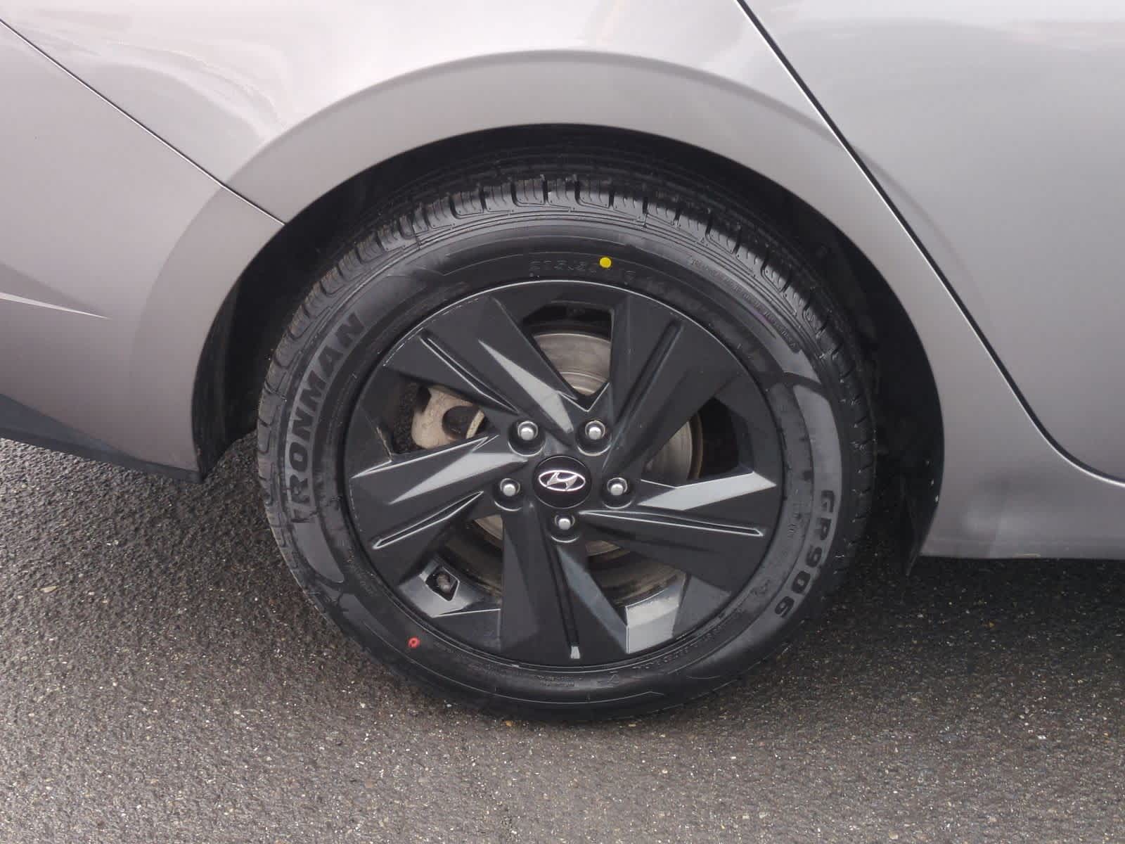 Thumbnail: 2023 Hyundai Elantra - 14