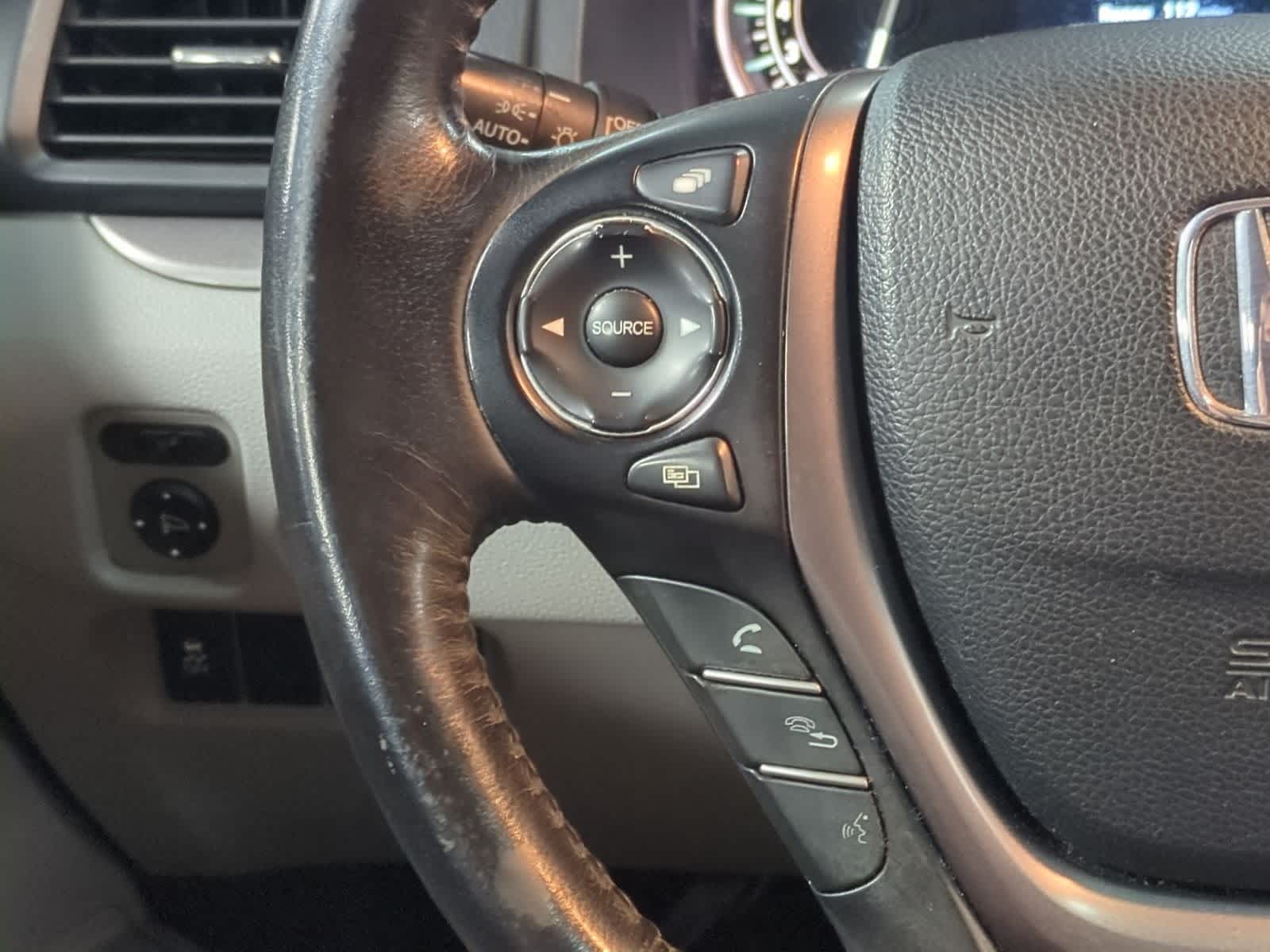 Thumbnail: 2016 Honda Pilot - 24