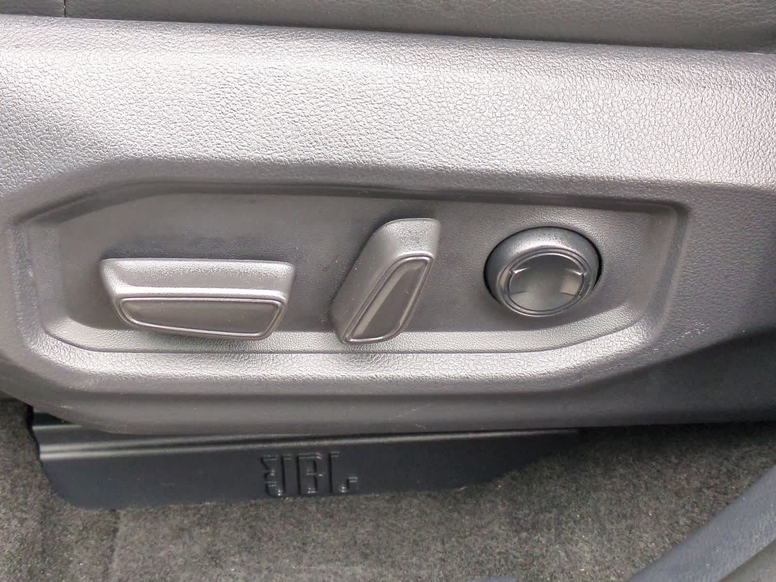 Thumbnail: 2023 Toyota Sequoia - 18