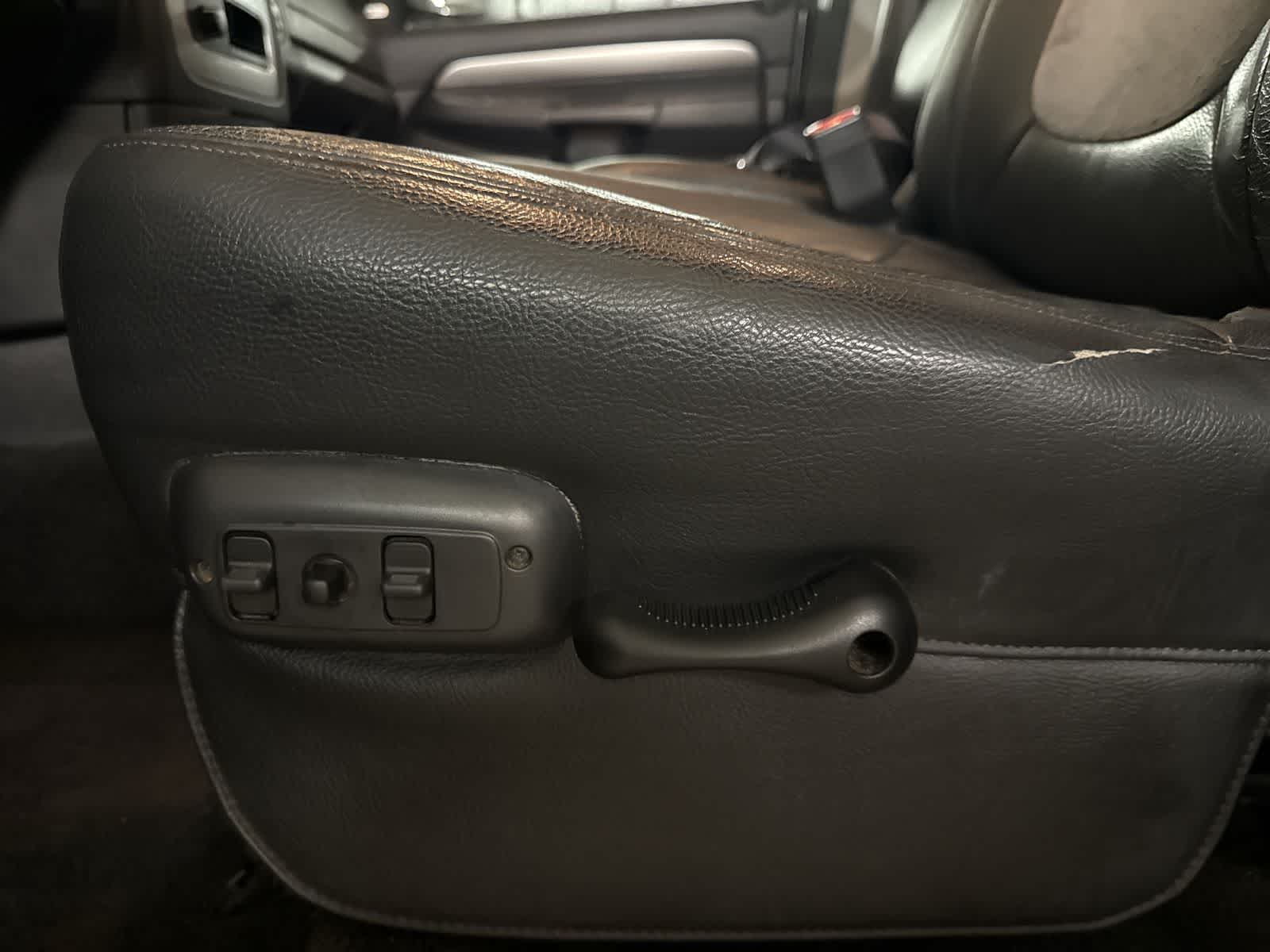 Thumbnail: 2005 Dodge Ram 1500 - 18