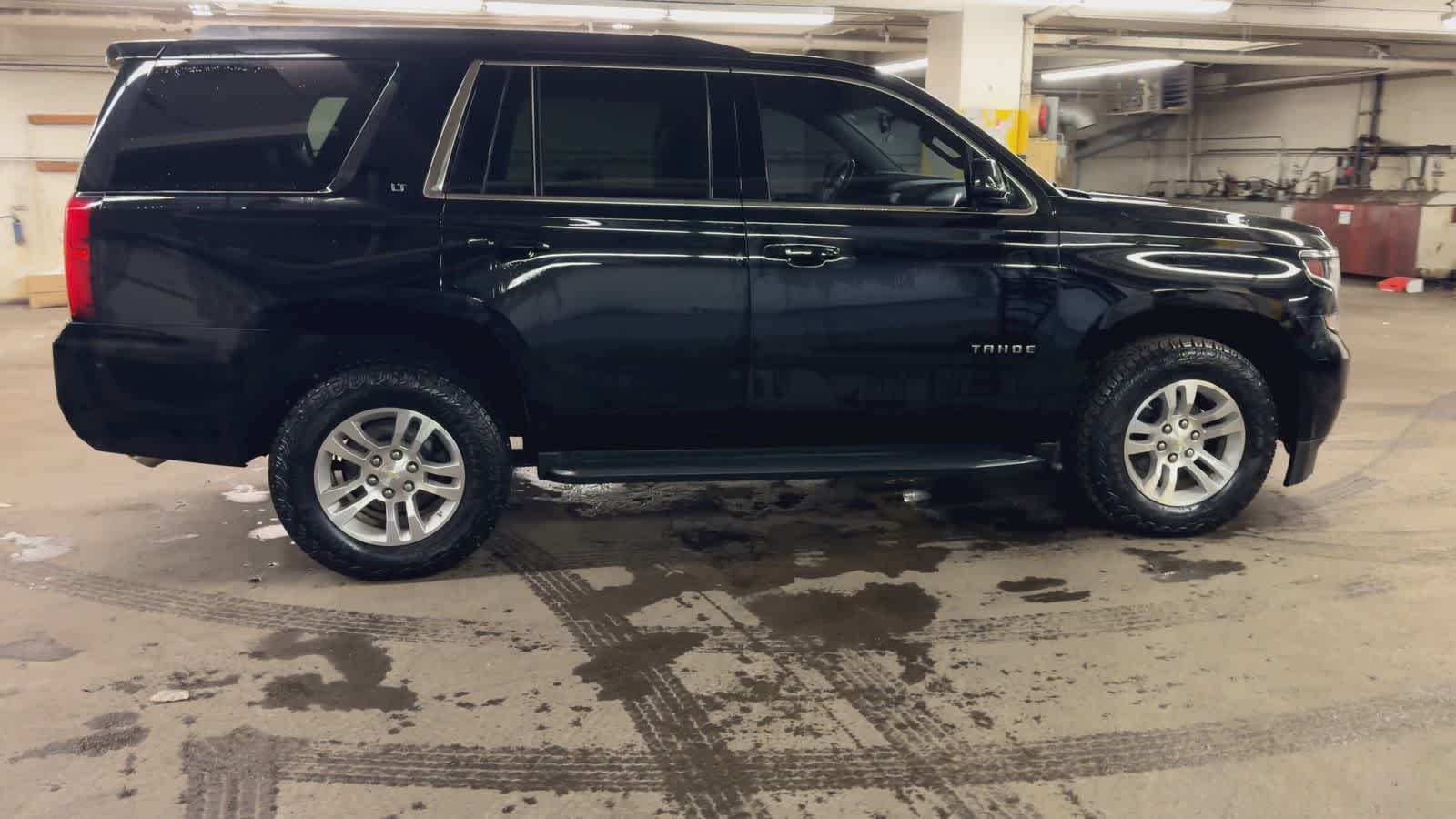 Thumbnail: 2018 Chevrolet Tahoe - 9