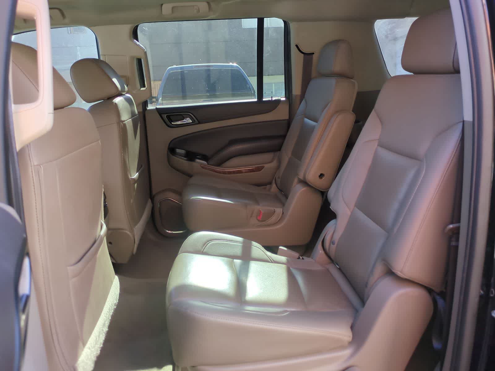 Thumbnail: 2020 Chevrolet Suburban - 20