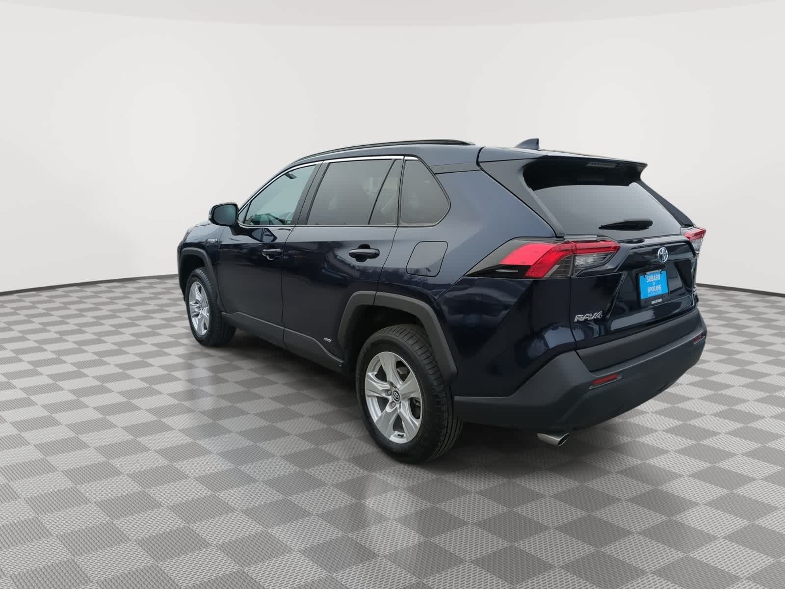 Thumbnail: 2020 Toyota RAV4 - 6
